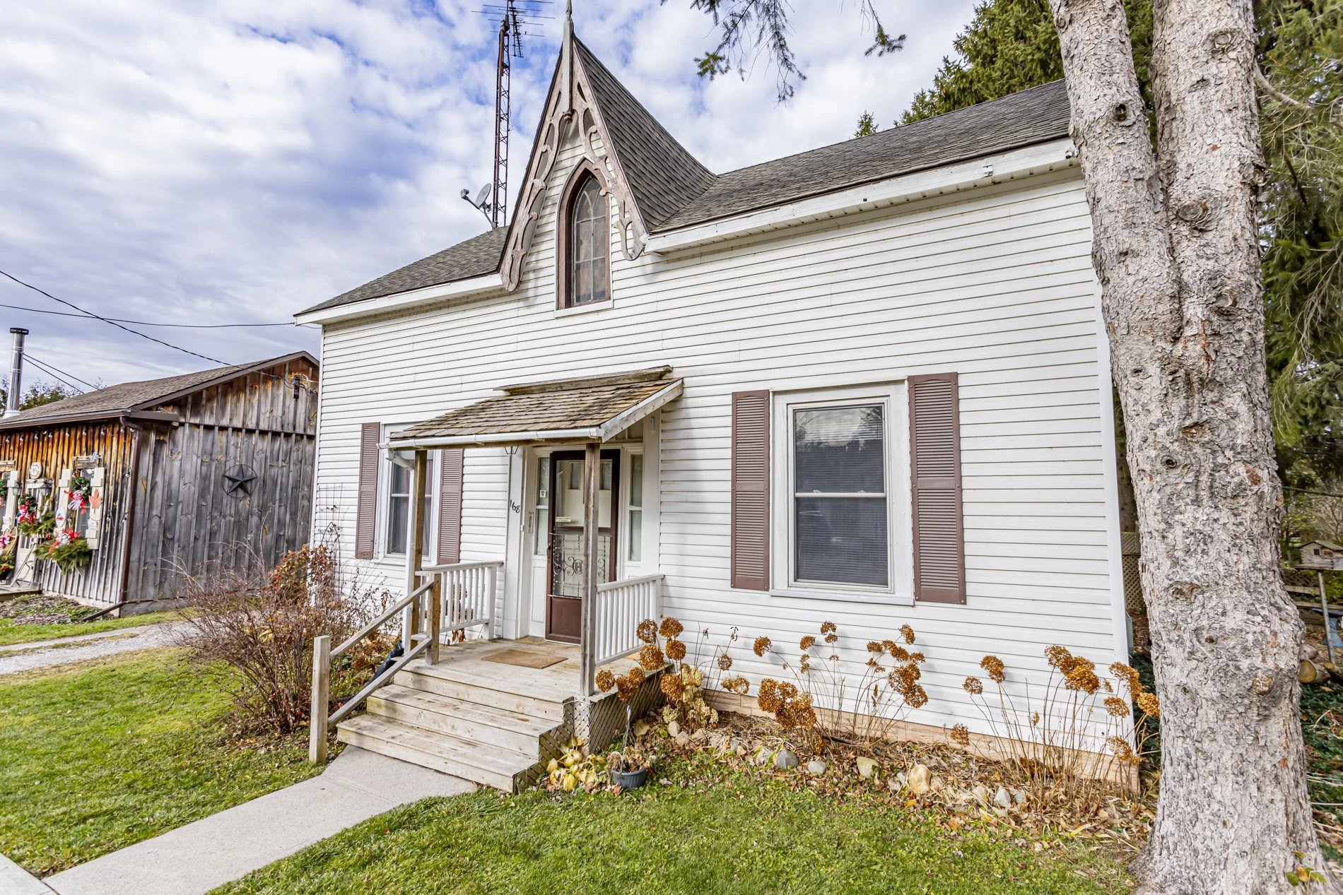 168 Church St_02.JPG