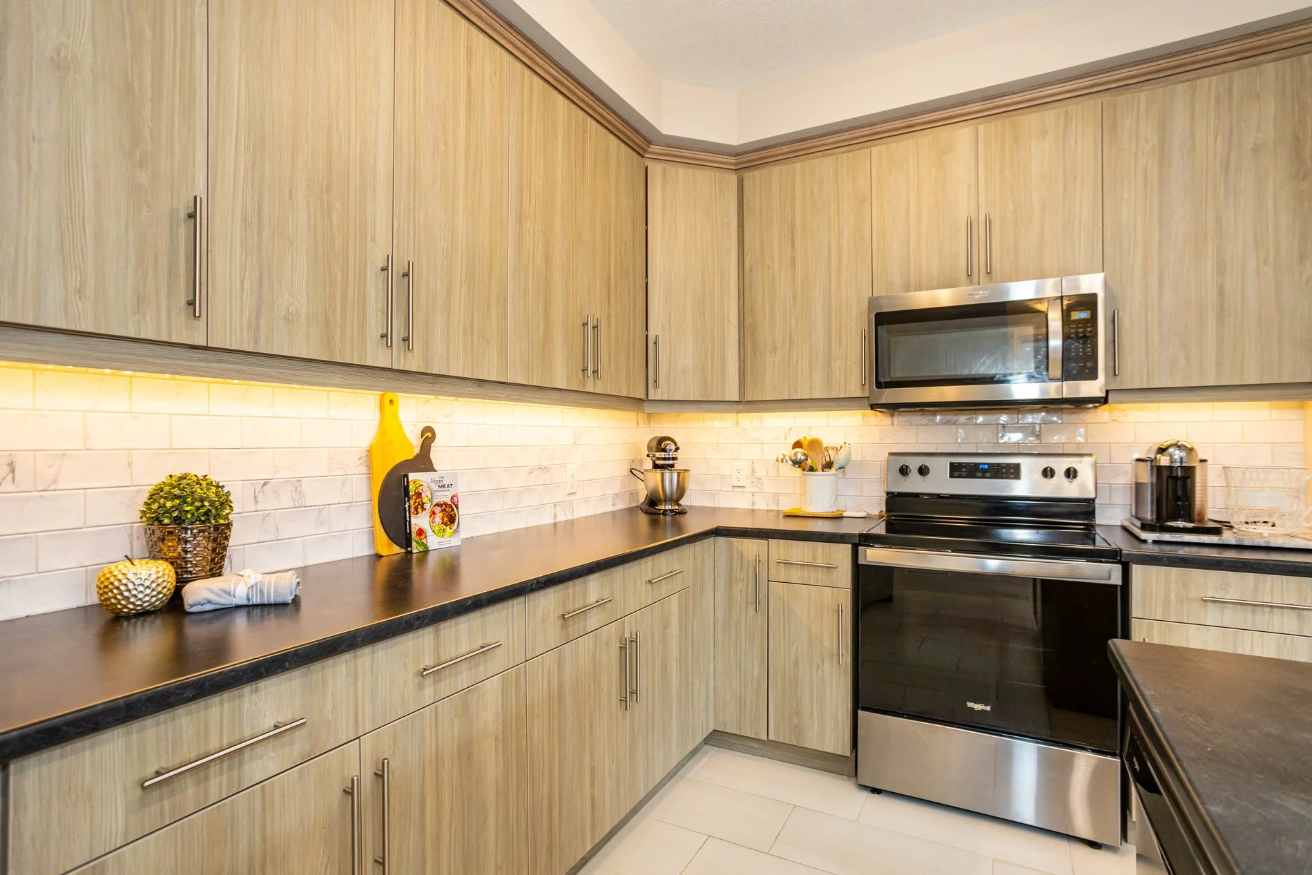 567 Chelton Rd-13.jpg