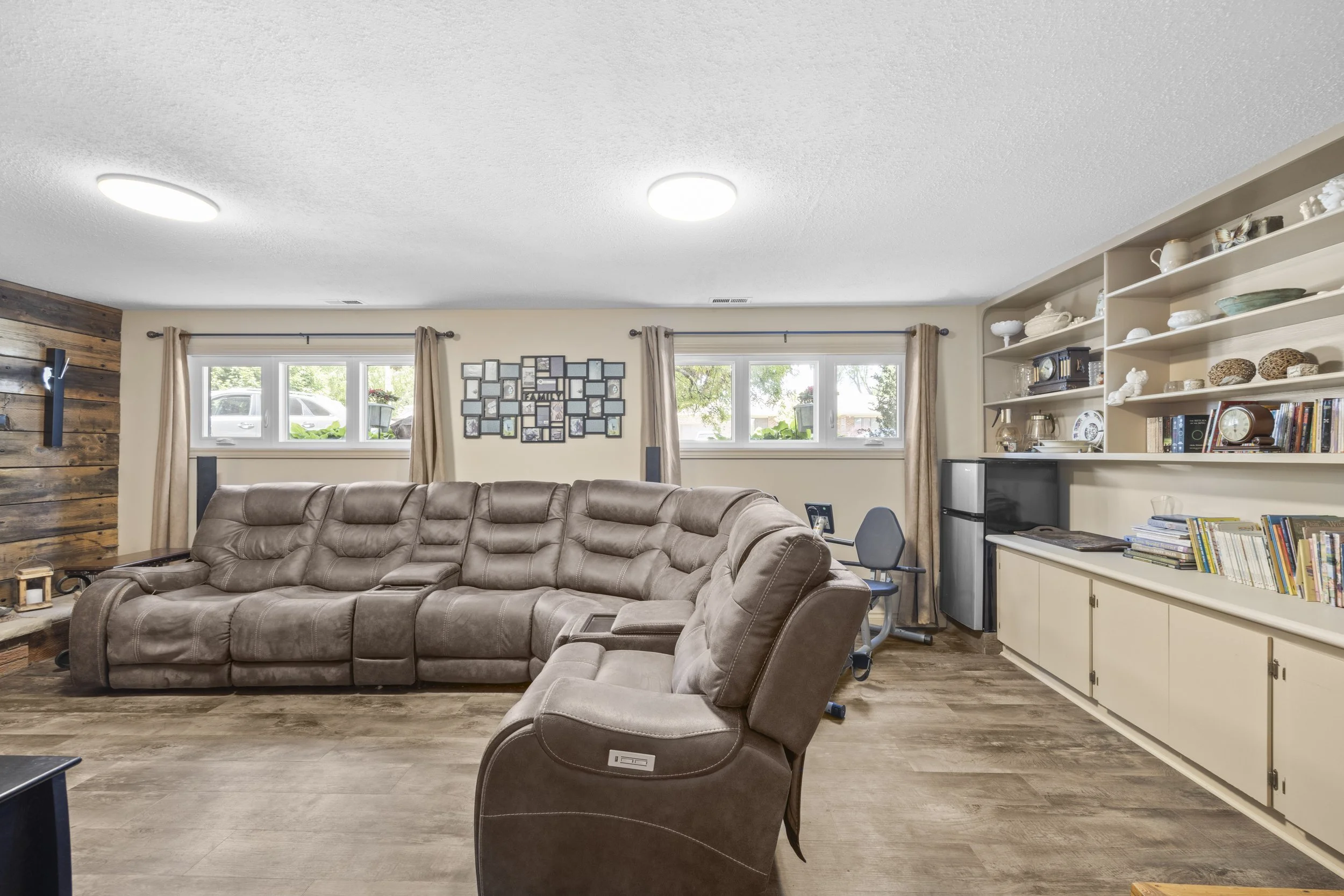 11 Brennan Dr -31.JPG