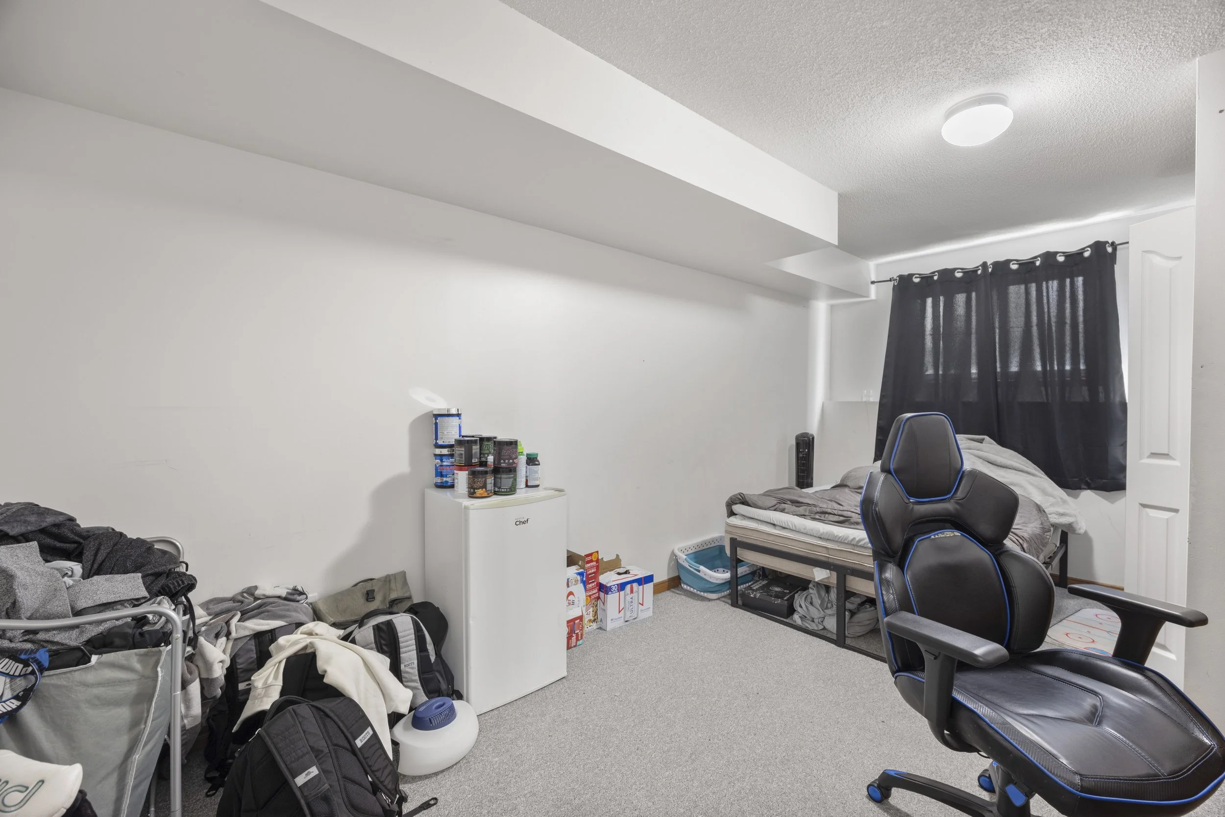 351 Fleming Dr -34.JPG