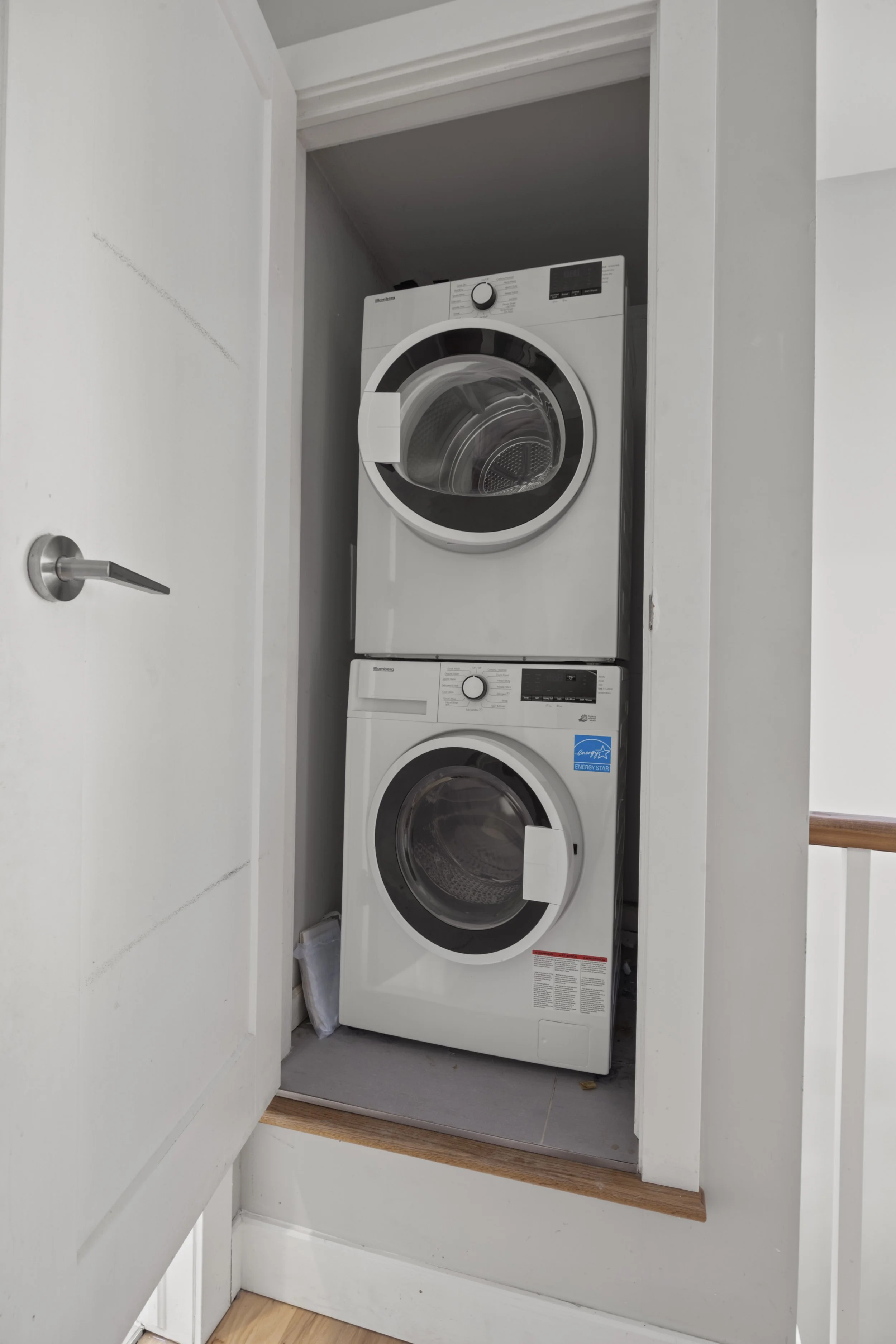 517 Princess Ave -30.JPG