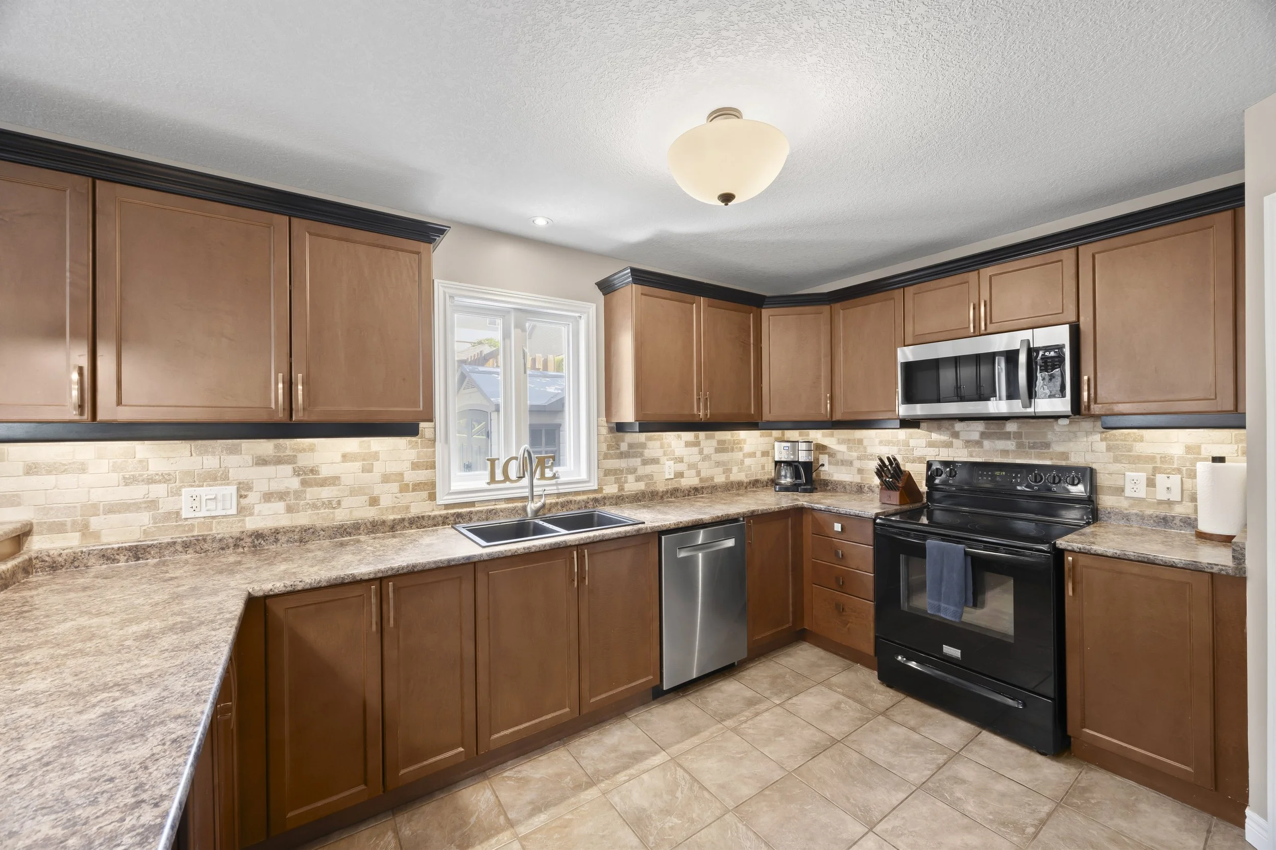 1204 Meadowvale Dr -15.JPG