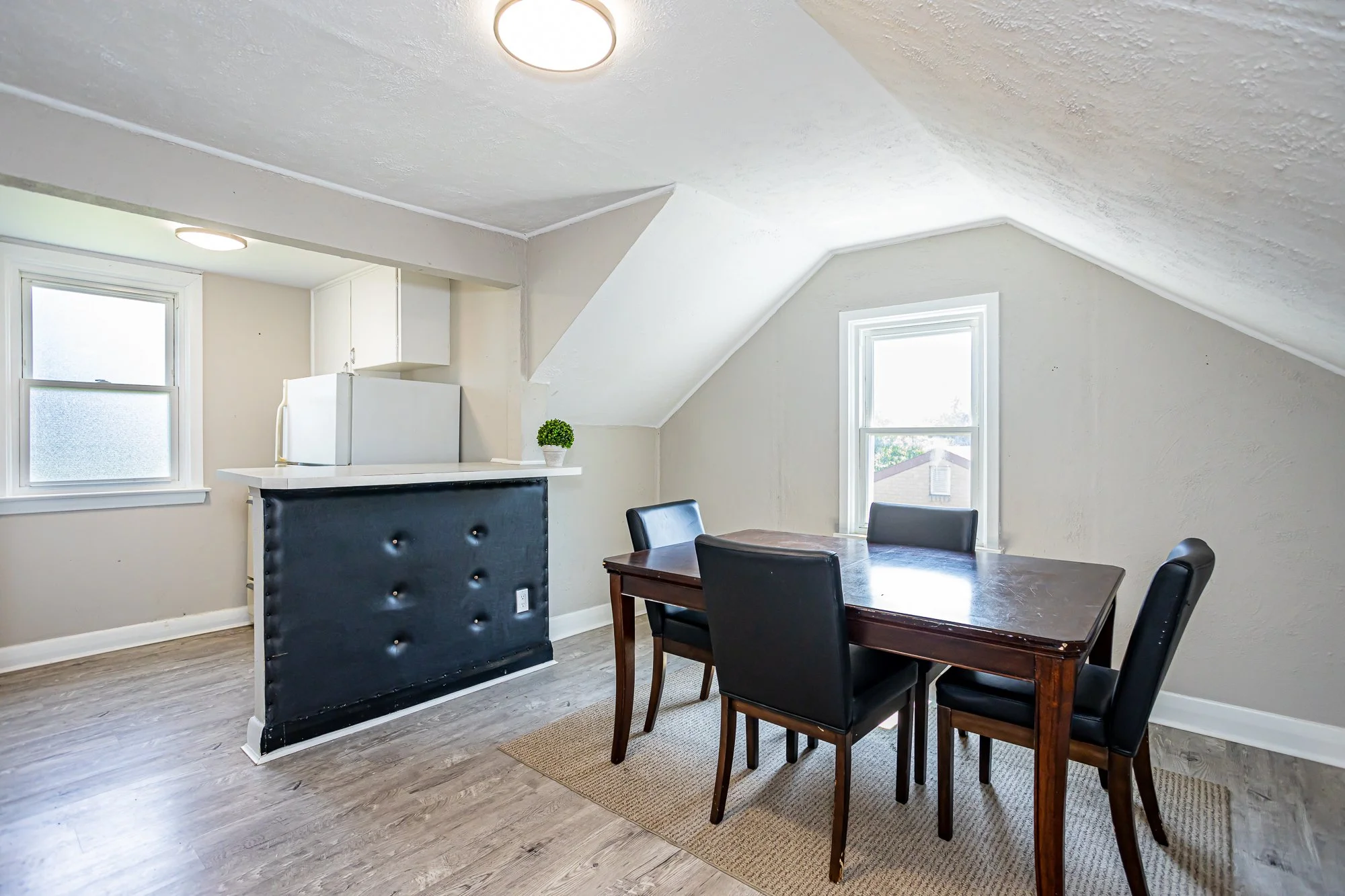350 Winnipeg Blvd-26.jpg