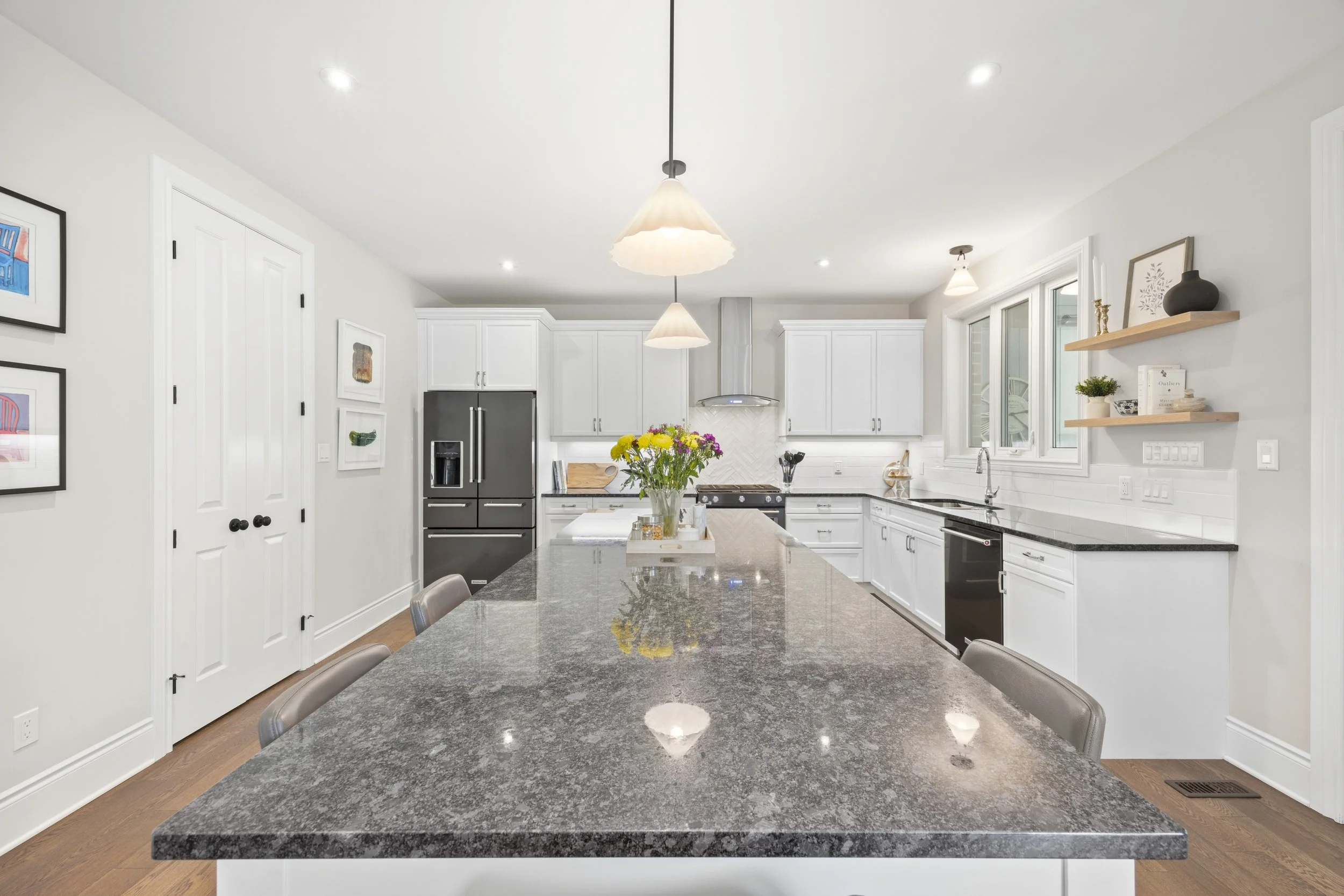 2263 Dauncey Cres -15.JPG