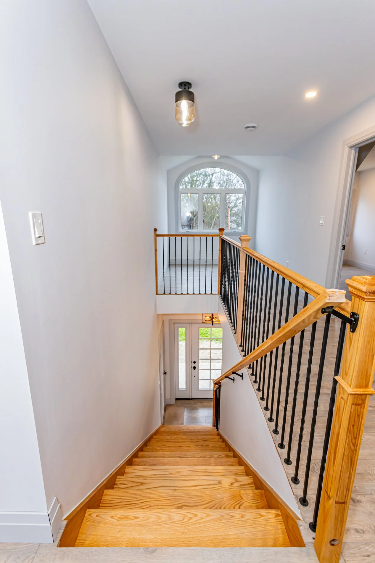 8934 Iona Rd-15.jpg