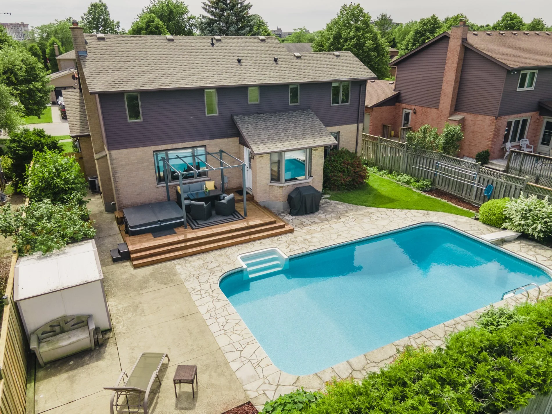 70 Thumnderbird Cres_54.JPG