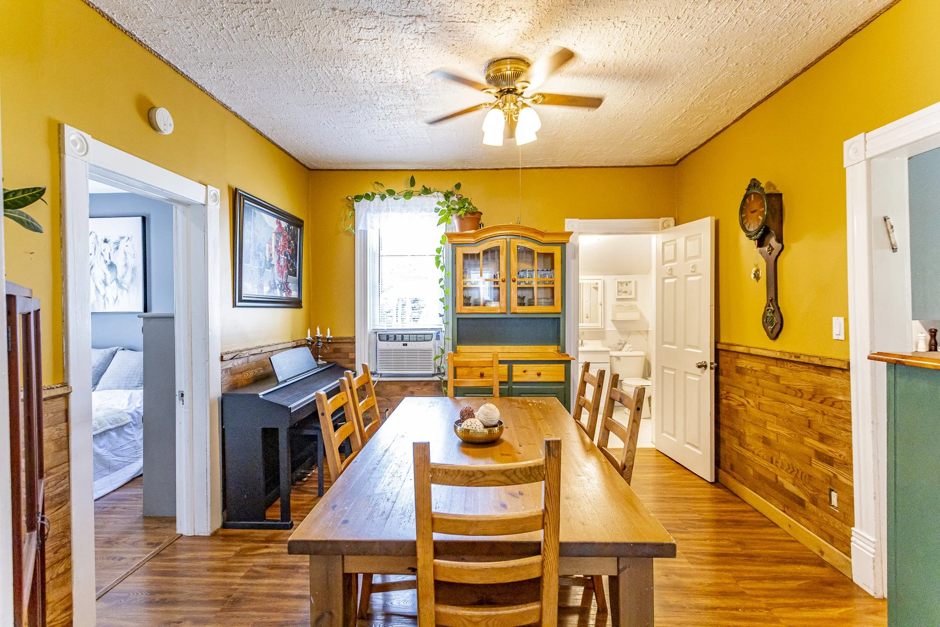 151 Simpson St_12.jpg