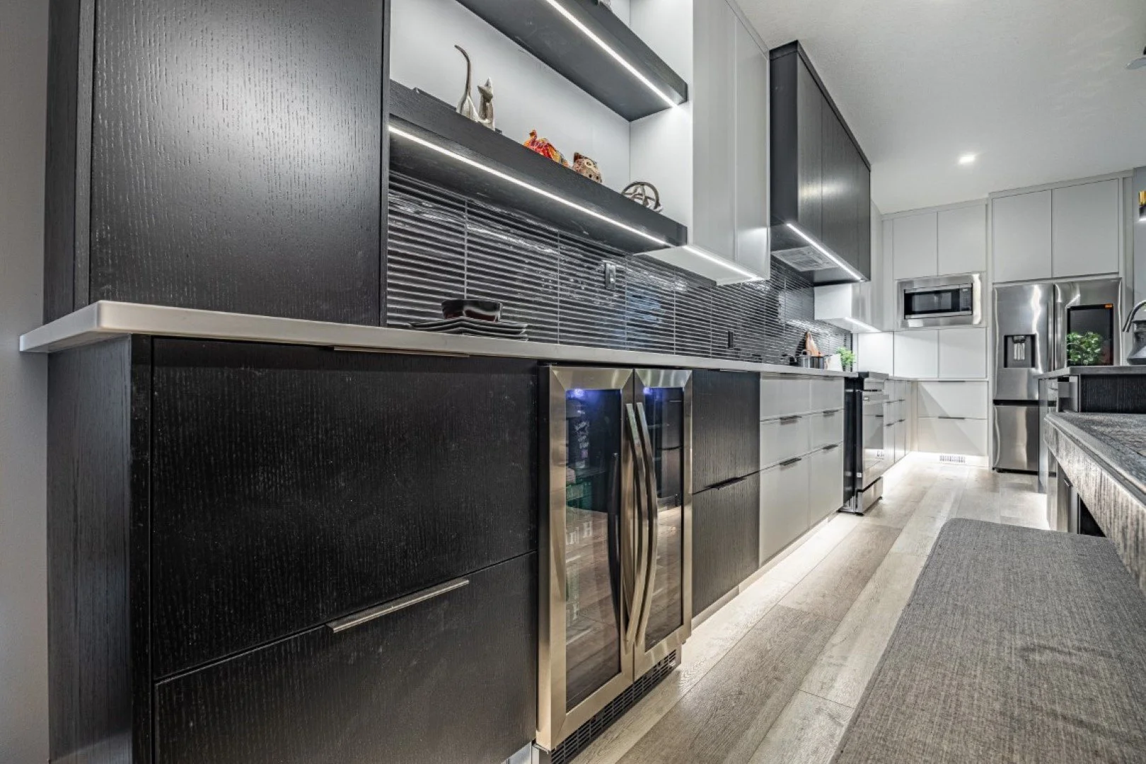 3229 Raleigh Cres-21.jpg