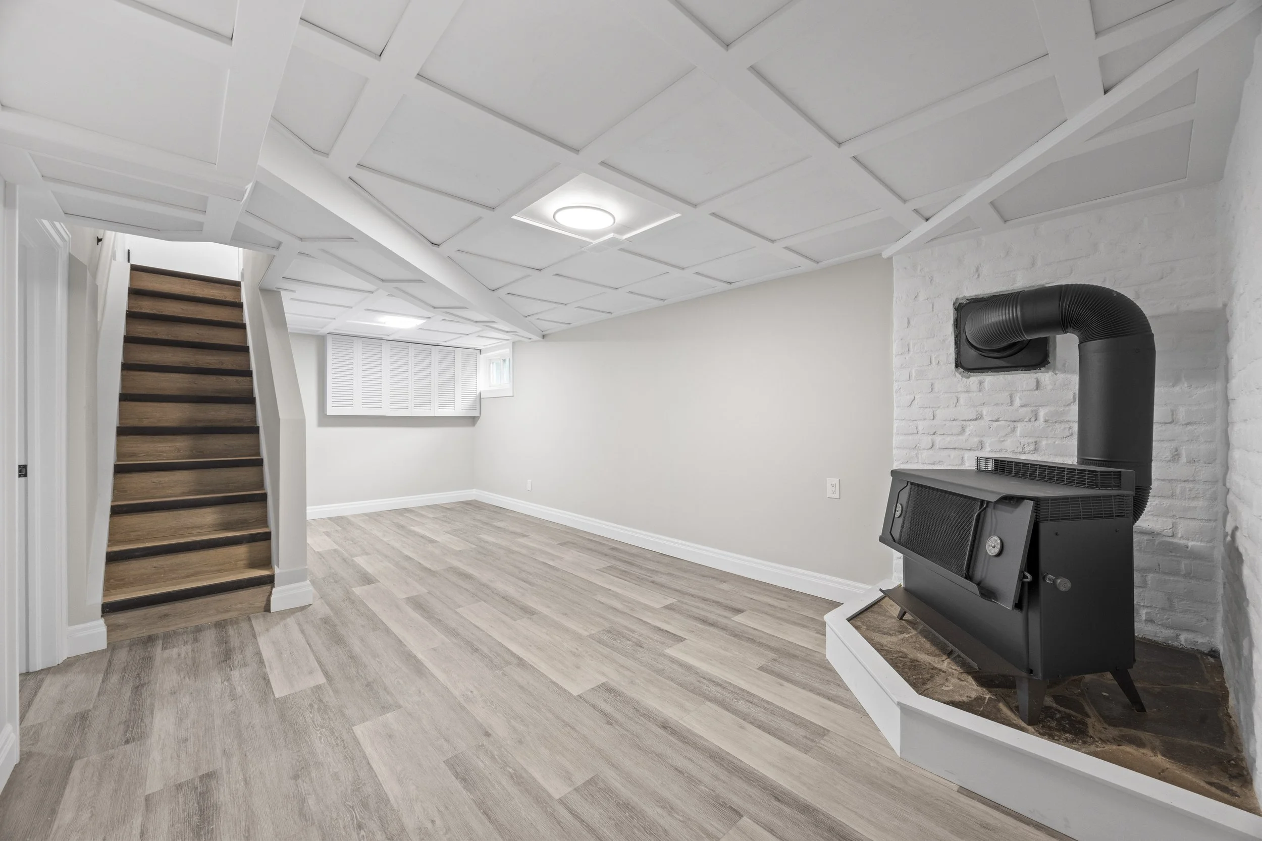 1326 Brydges St -25.JPG
