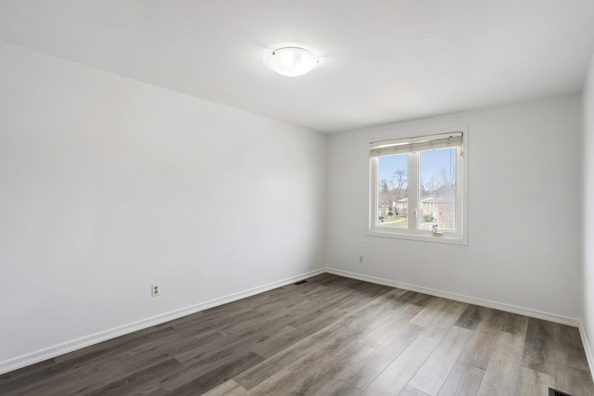 216 Homestead Cres-23.jpg