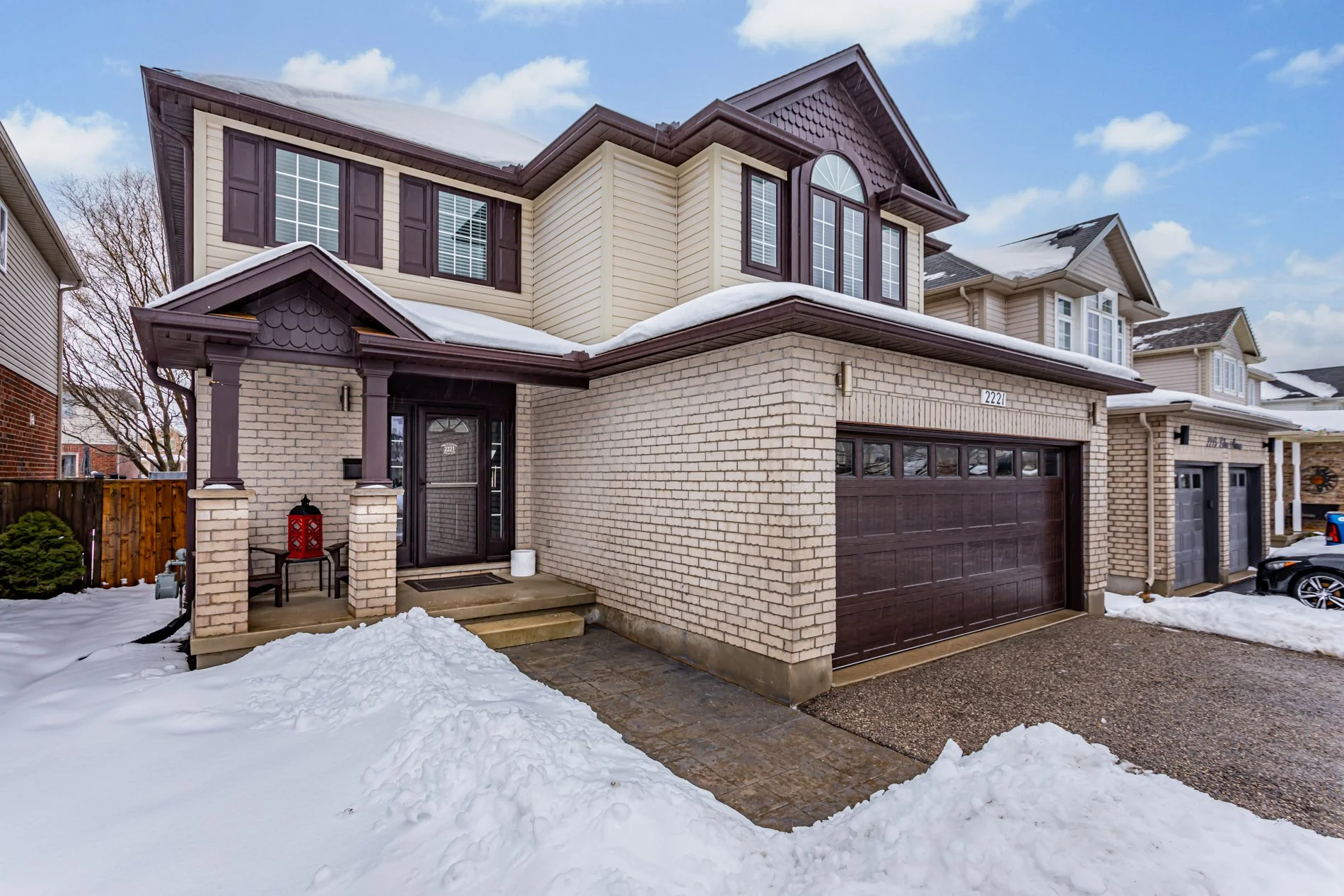 2221 Lilac Ave-3.jpg