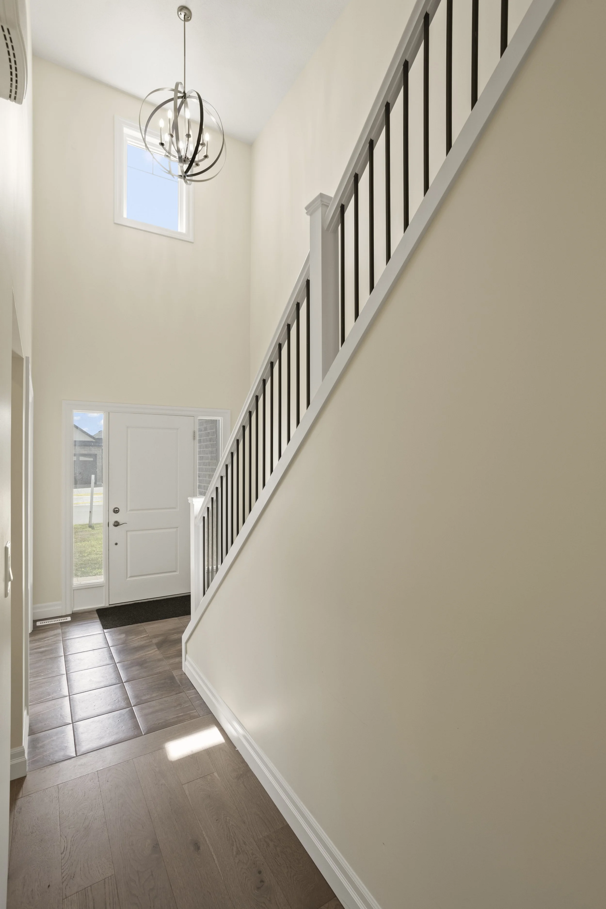 74 Royal Cres -05.JPG