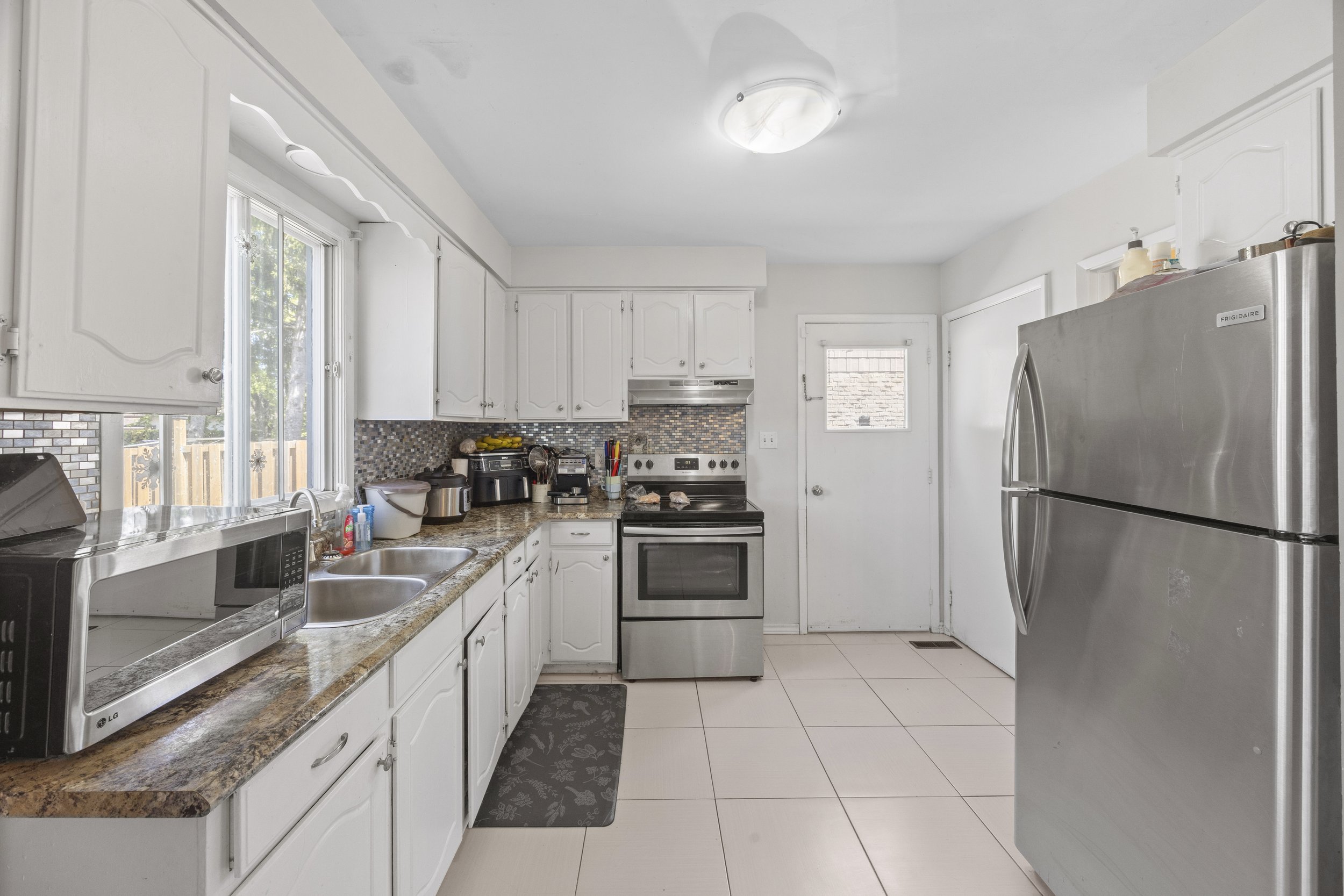 1769 Aldersbrook Rd -17.JPG
