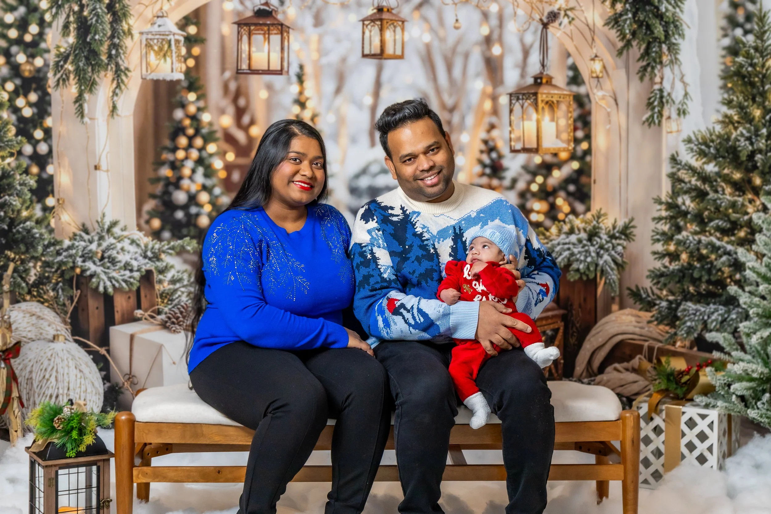 ChristmasMinis_AbrhamFamily_SOCIAL-1.jpg
