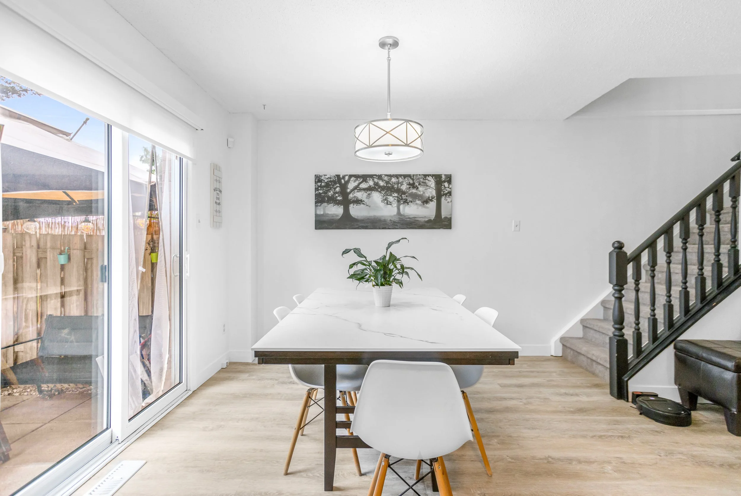 5-1855 Aldersbrook Rd-12.jpg