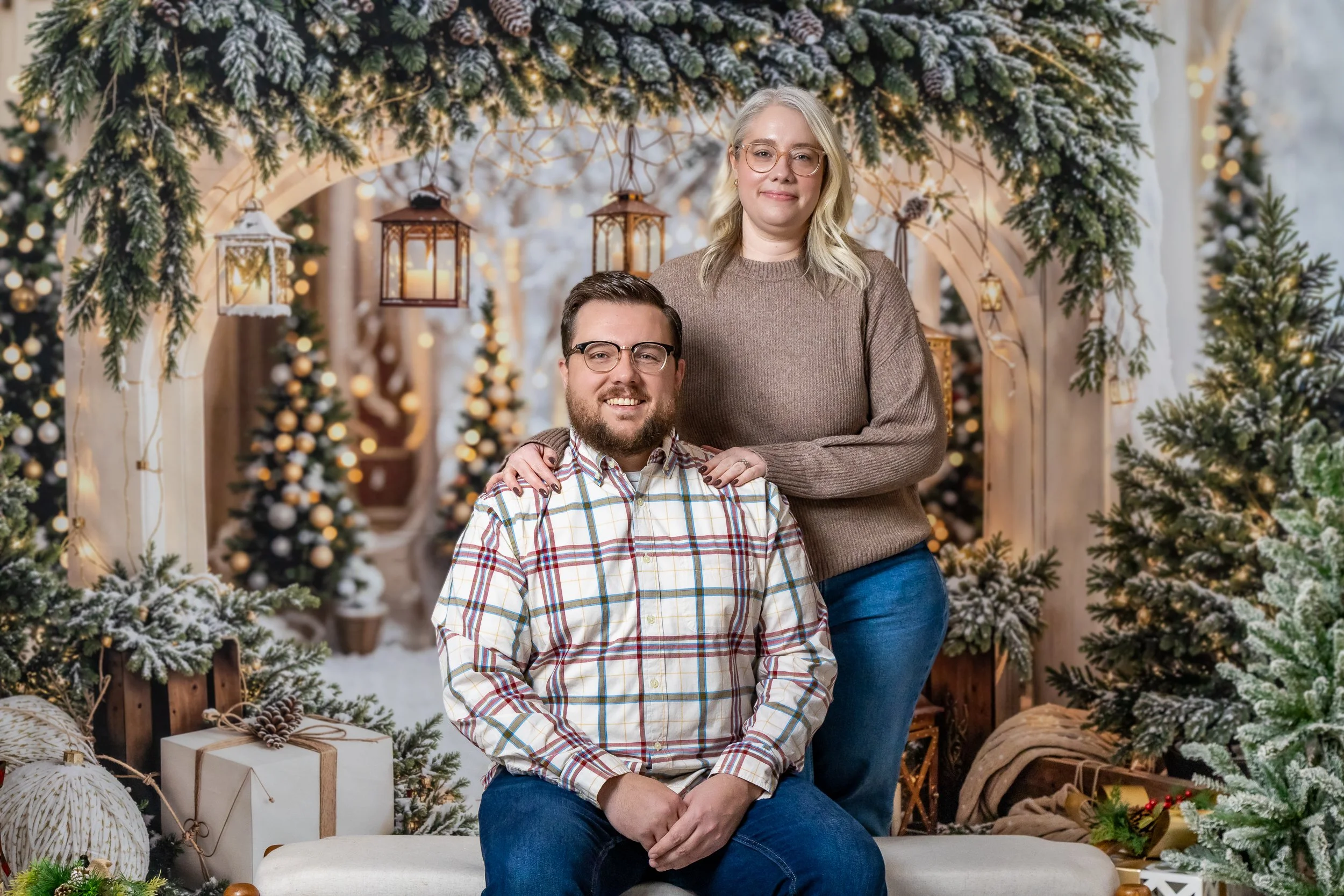 ChristmasMinis_NoraFamily_SOCIAL-25.jpg