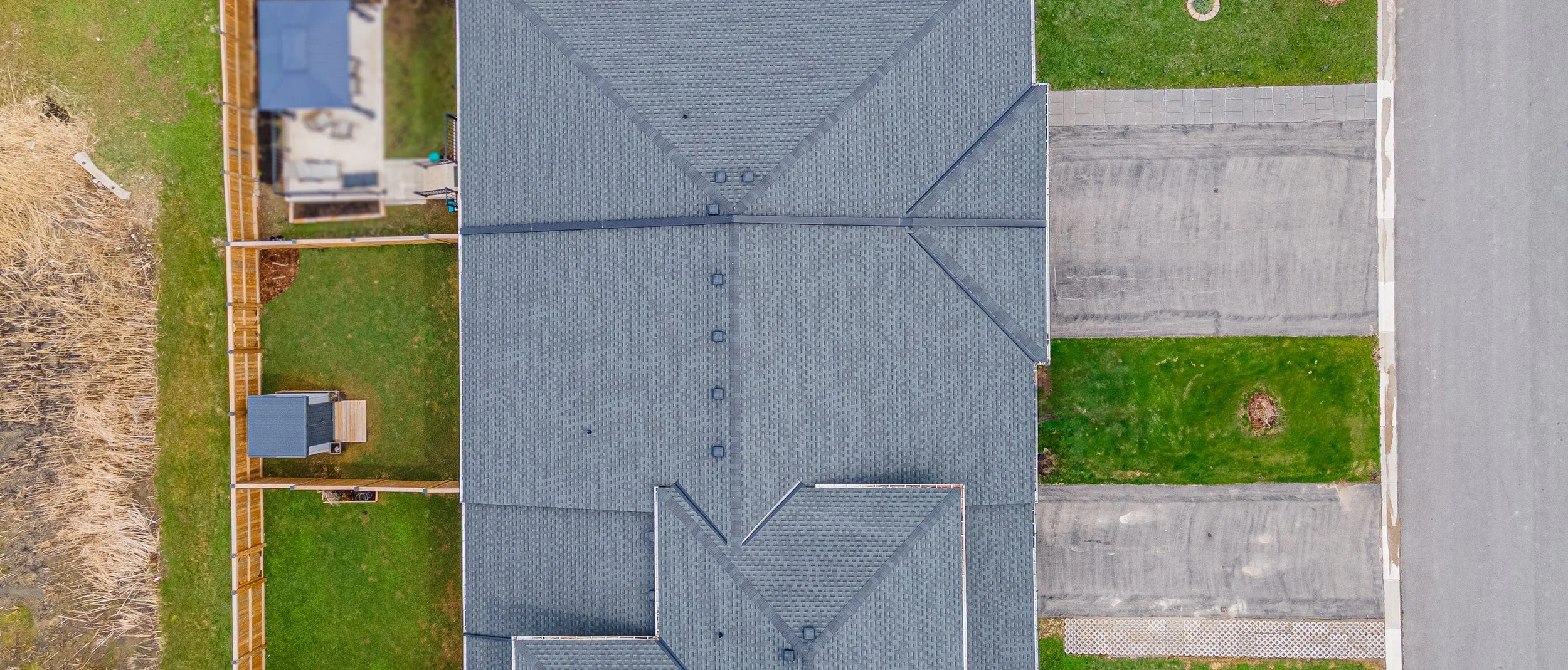 100 Rowe Ave -42.jpg