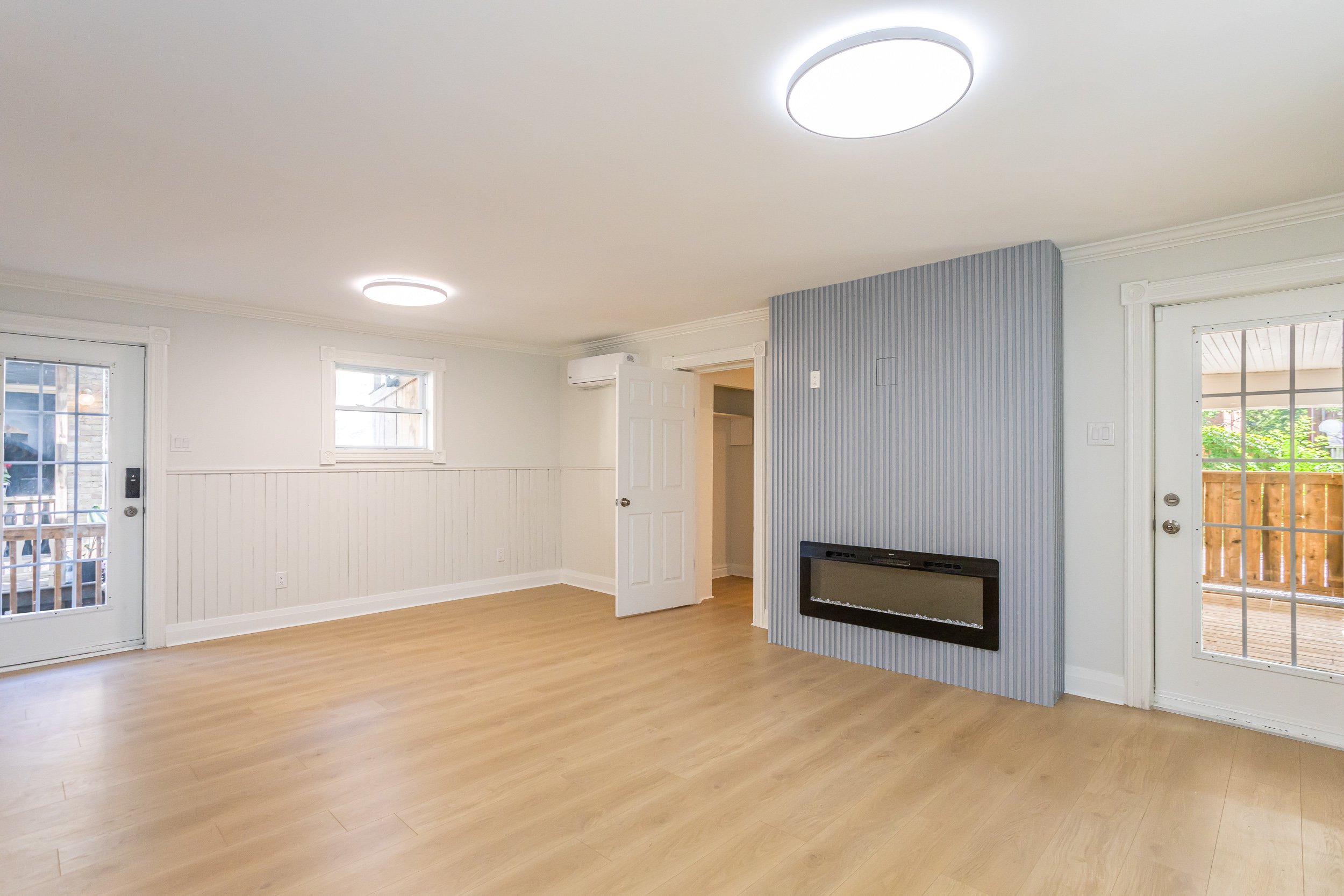 706 Waterloo St-22.jpg