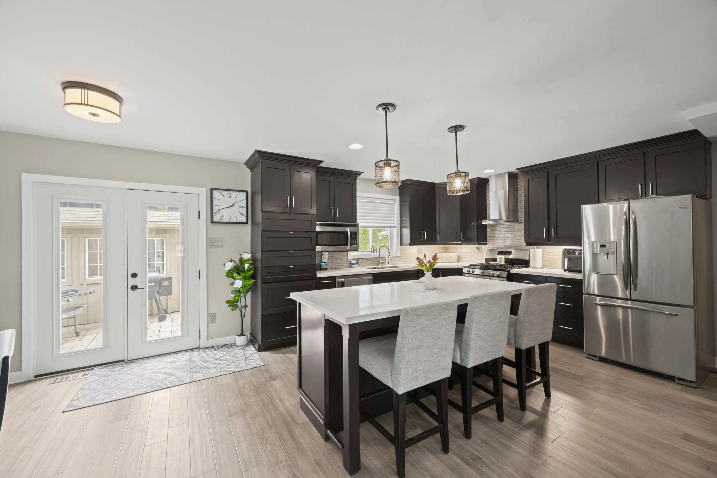 43 Meredith Dr -08.JPG