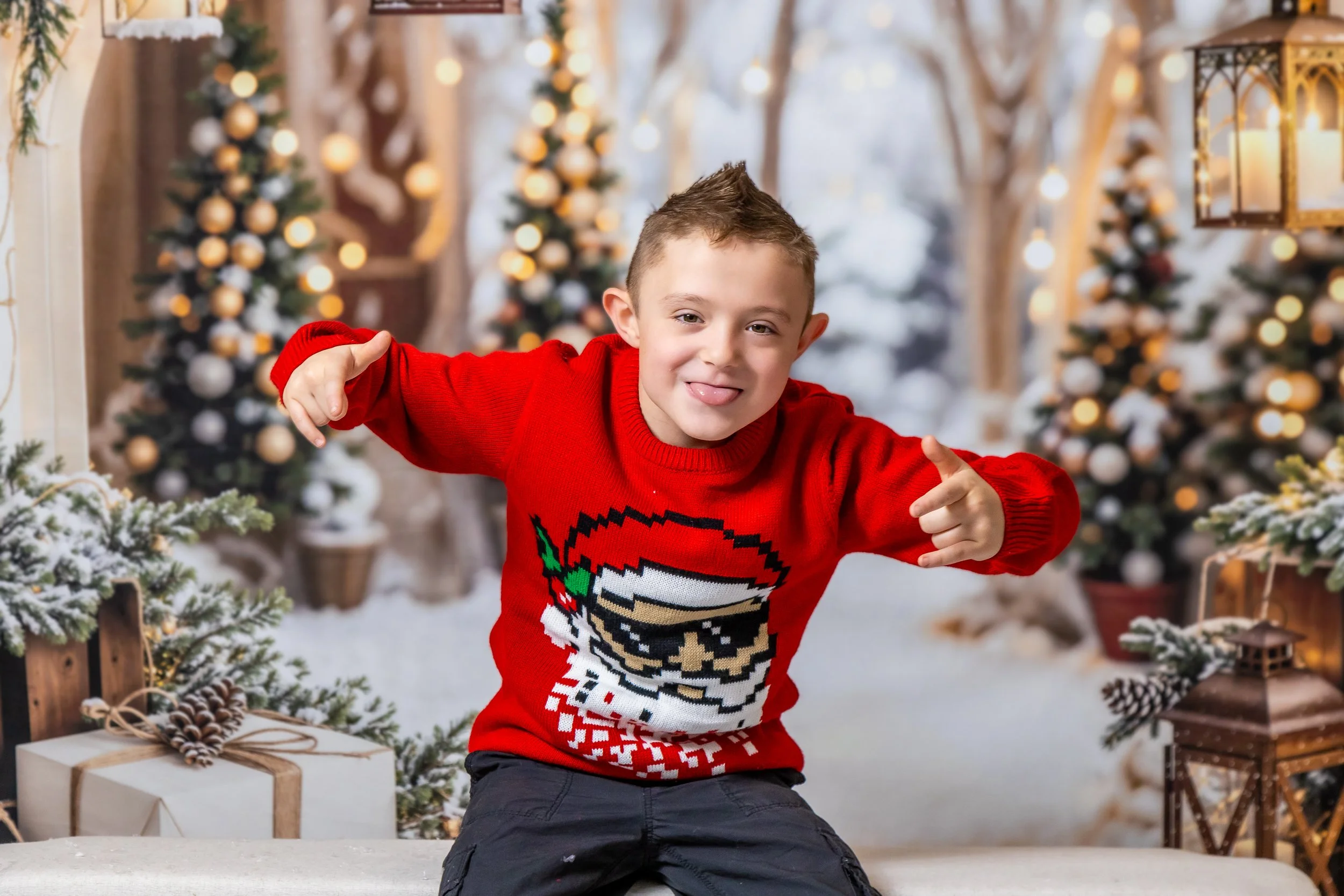 ChristmasMinis_SmokeFamily_SOCIAL-6.jpg