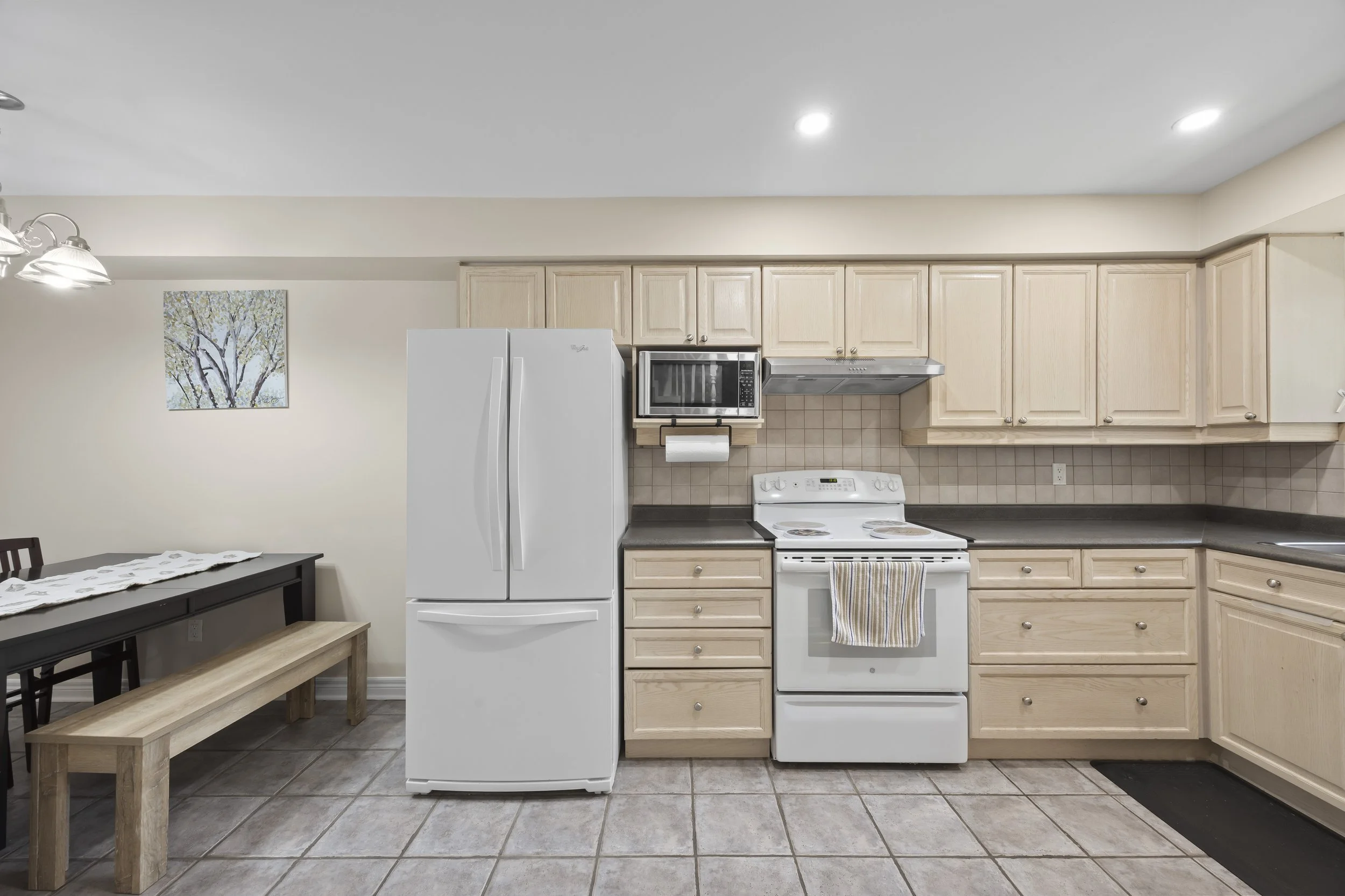 166-900 Pond View Rd -14.JPG