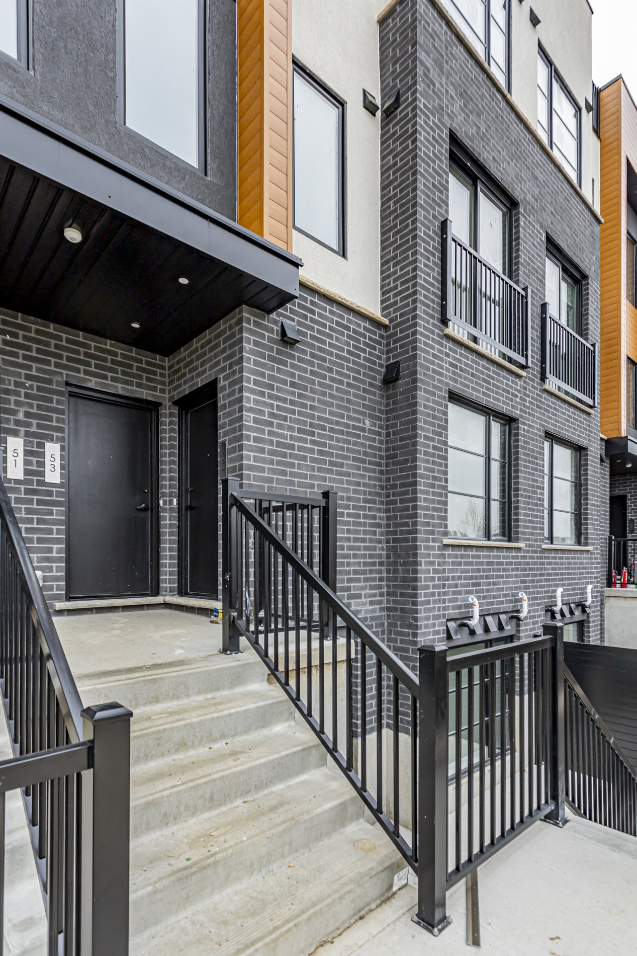 55-3900 Savoy St_05.JPG