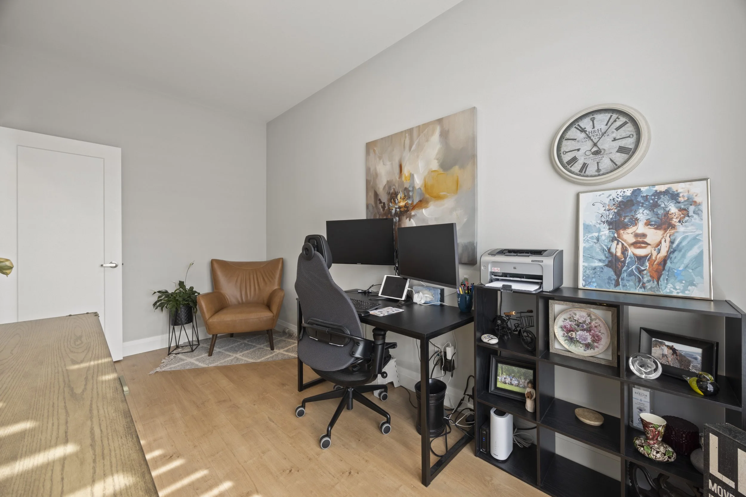 1-176 King St -20.JPG