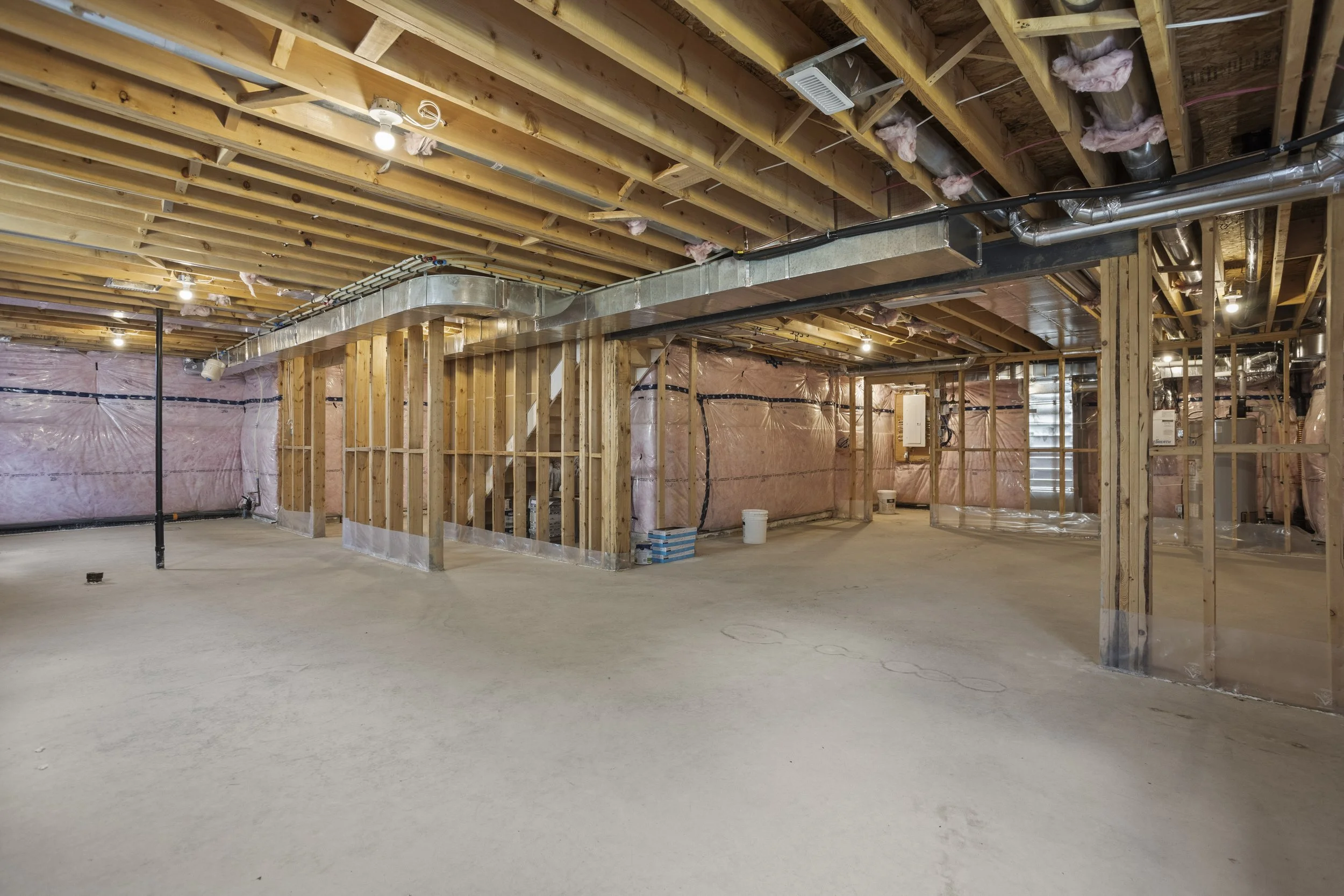 74 Royal Cres -37.JPG