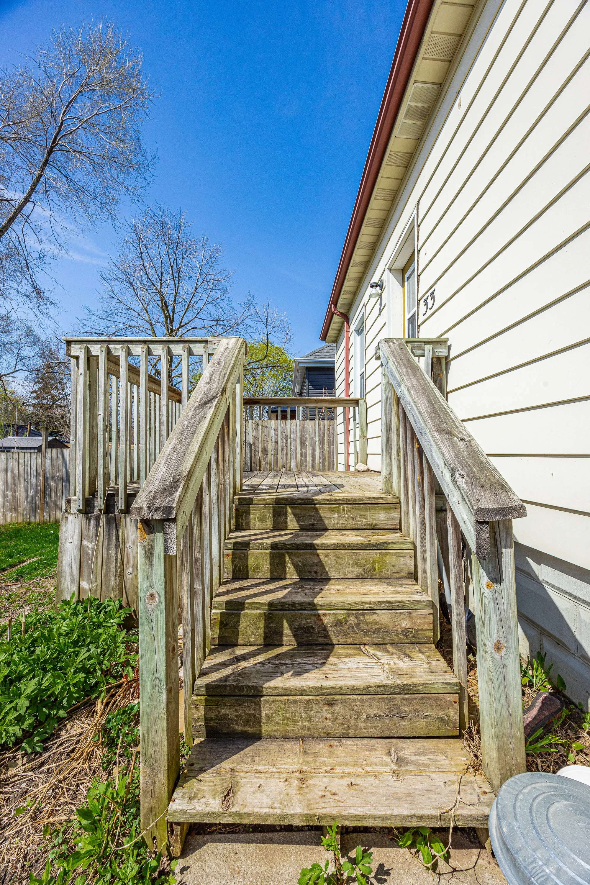 EXT Update - 33 Terrance St-12.jpg