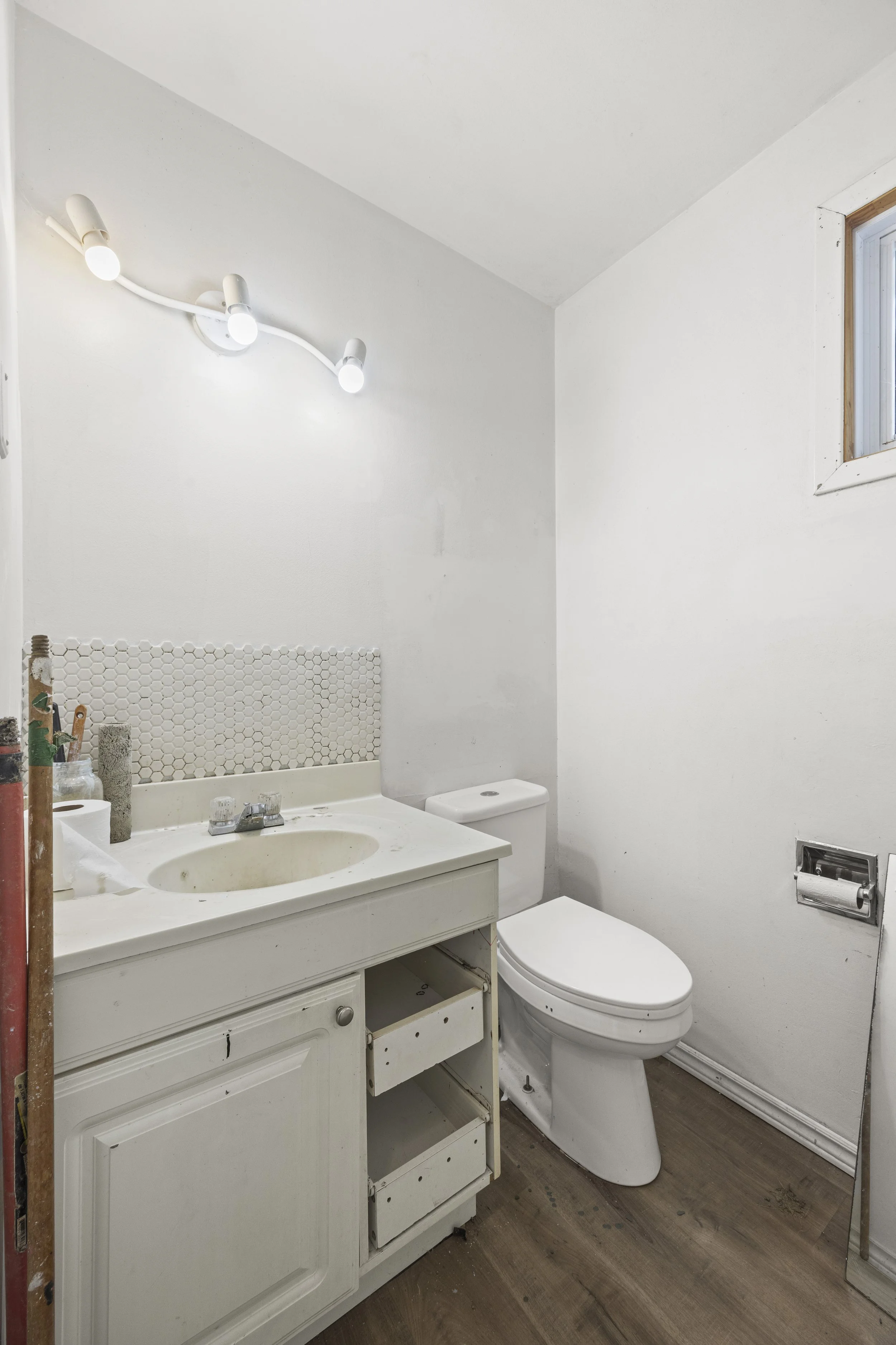 10207 Ivan Dr -15.JPG
