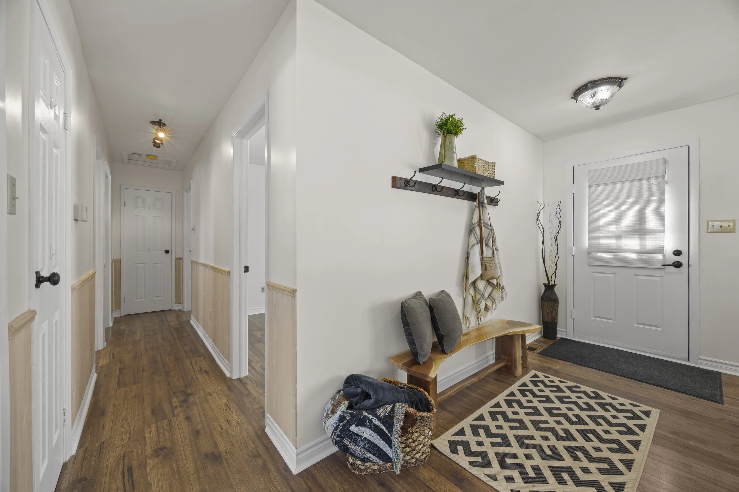 8 East Williams St -18.JPG