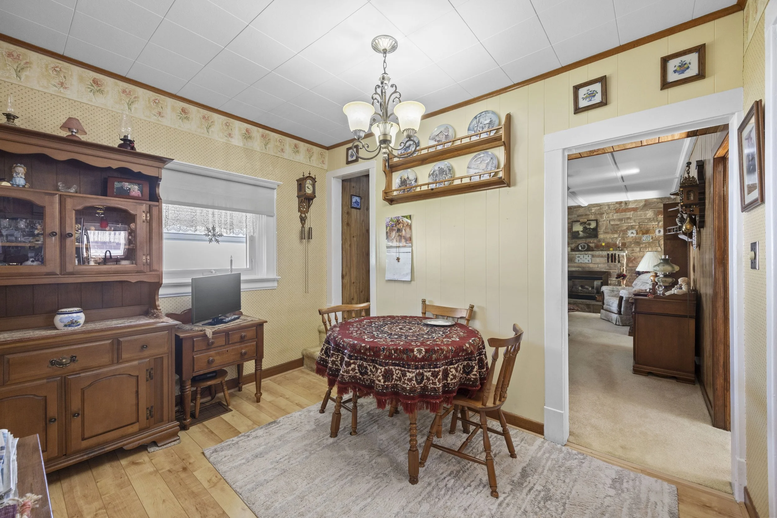 153 Ailsa Craig Main St -09.JPG