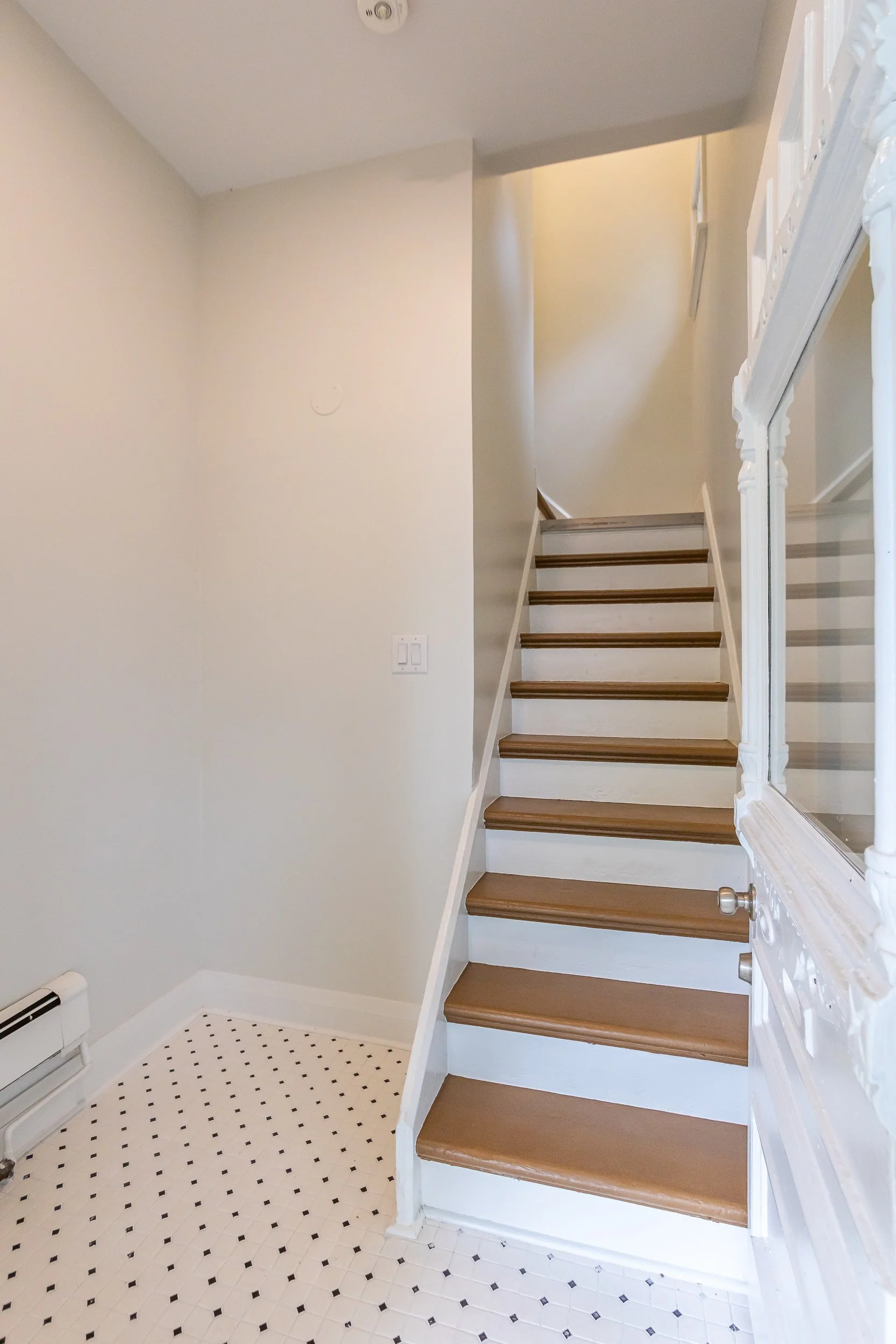 706 Waterloo St-28.jpg