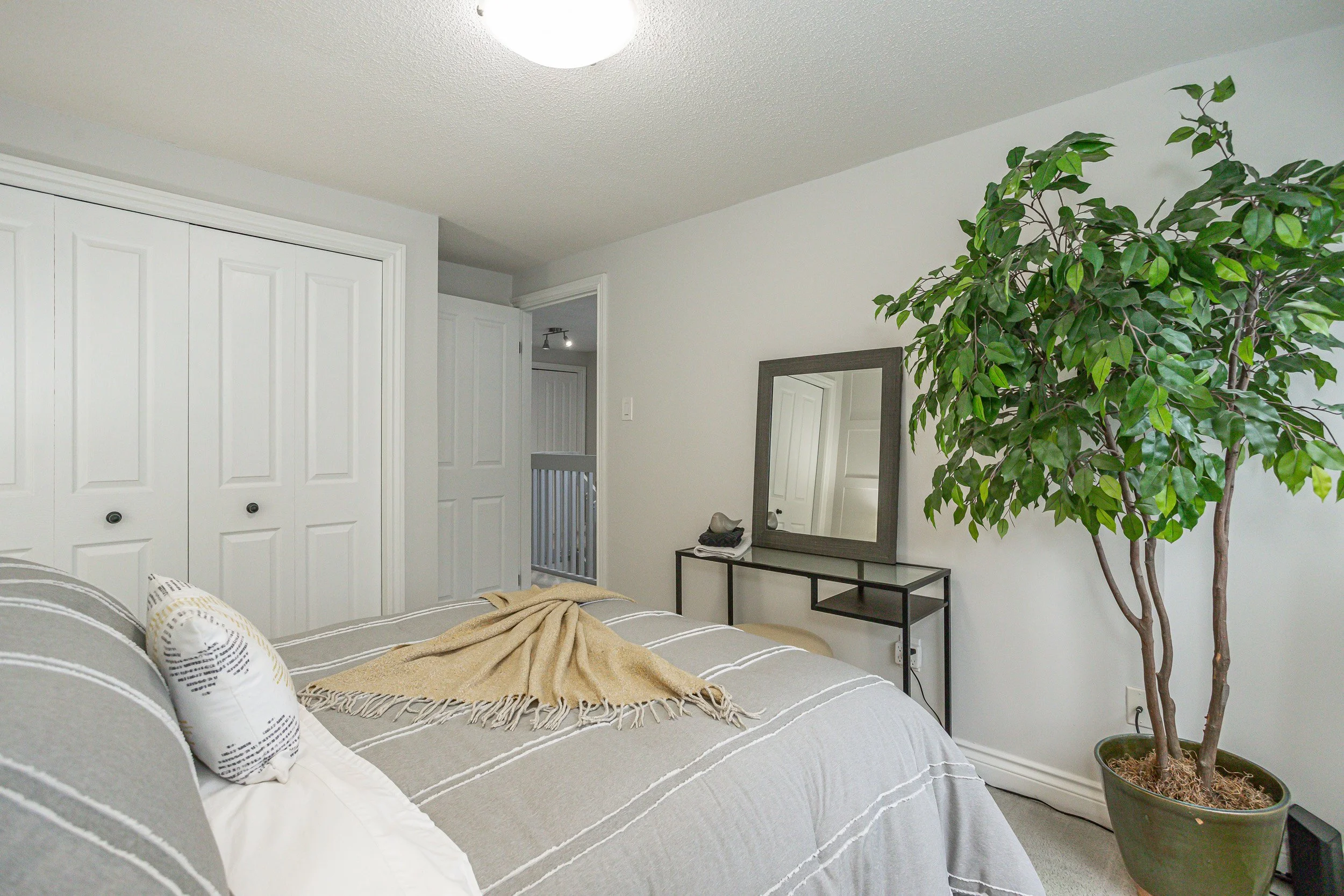 10-1399 Commissioners Rd W-29.jpg