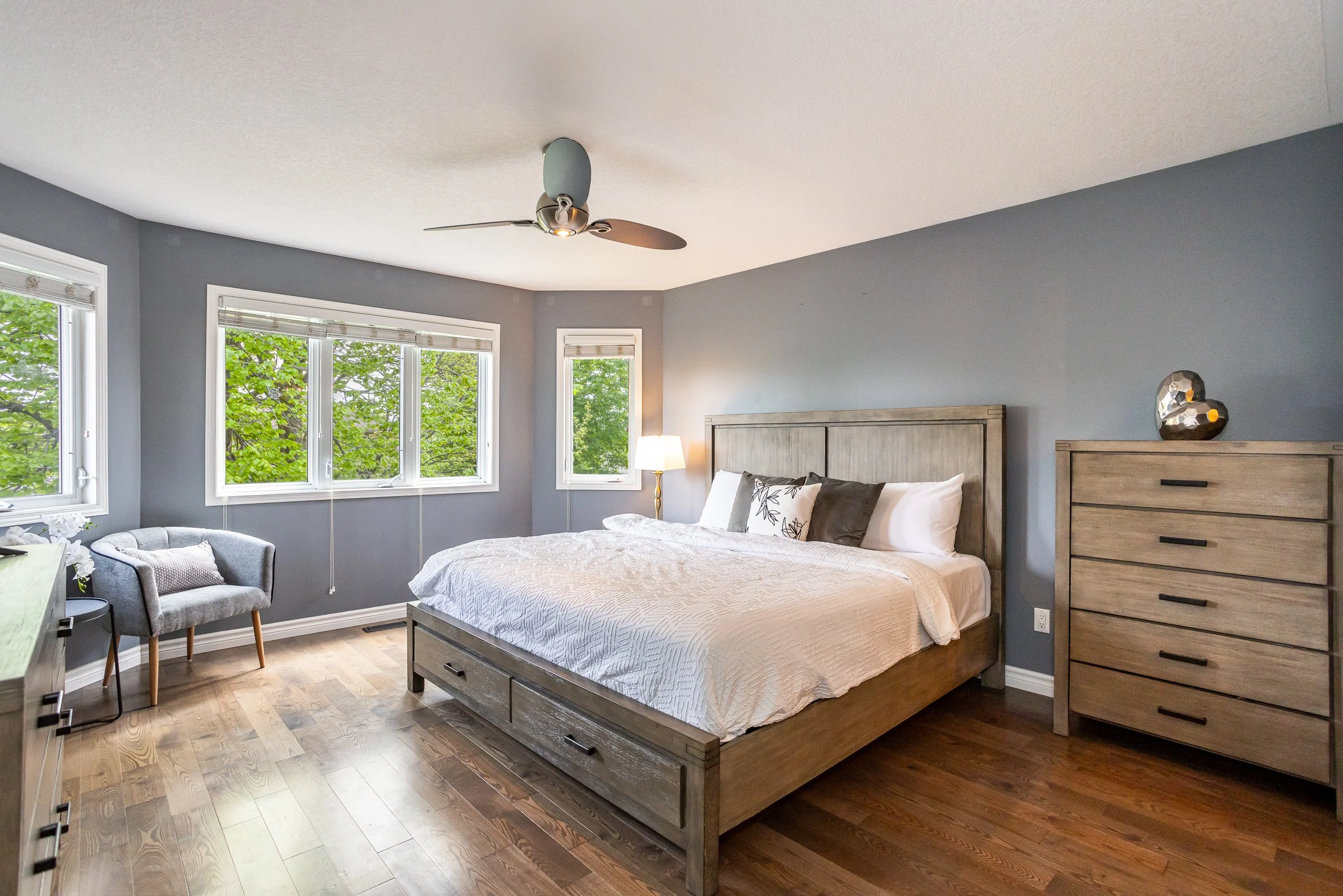 476 Cardigan Dr-18.jpg