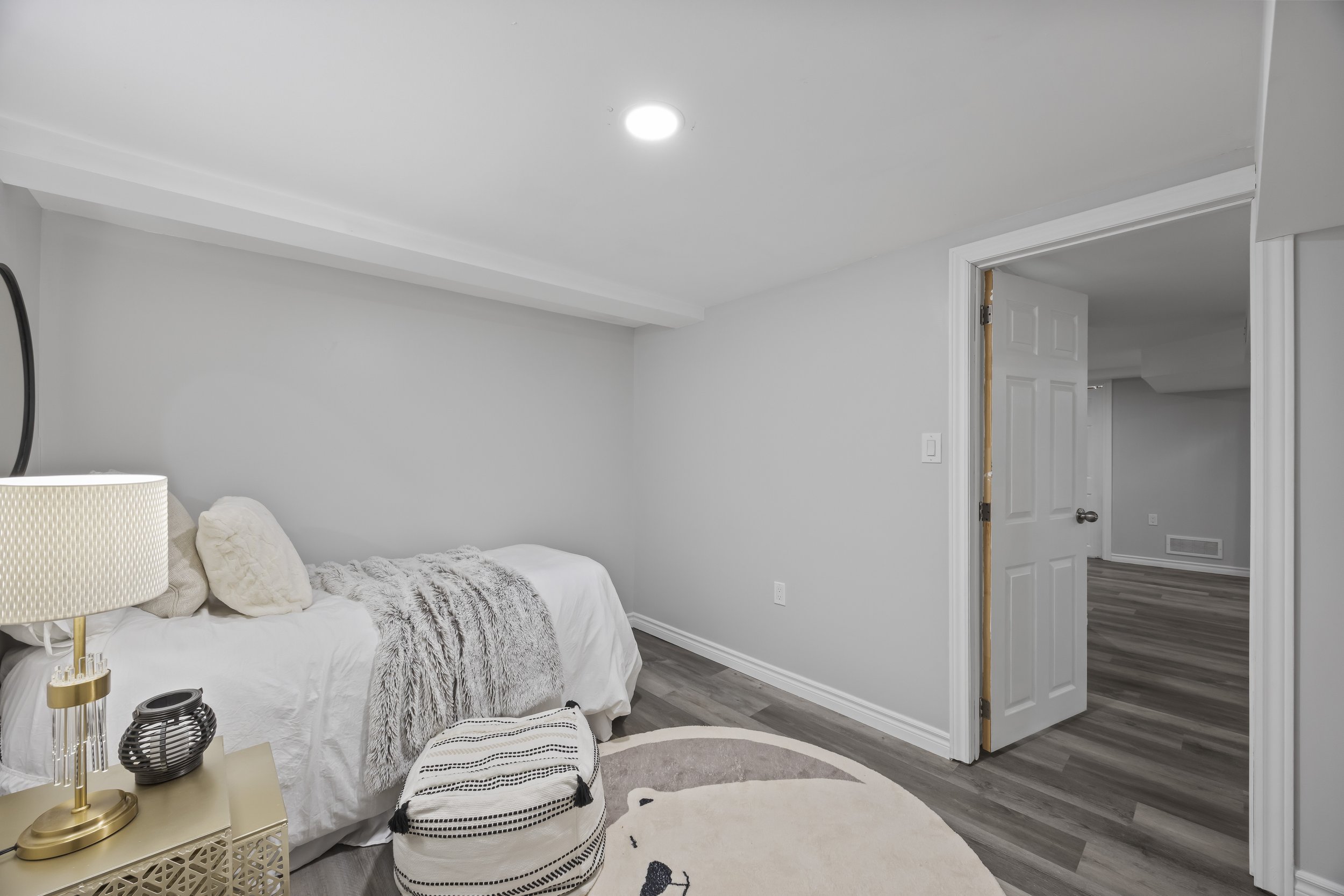 149 Jasper Cres -30.JPG