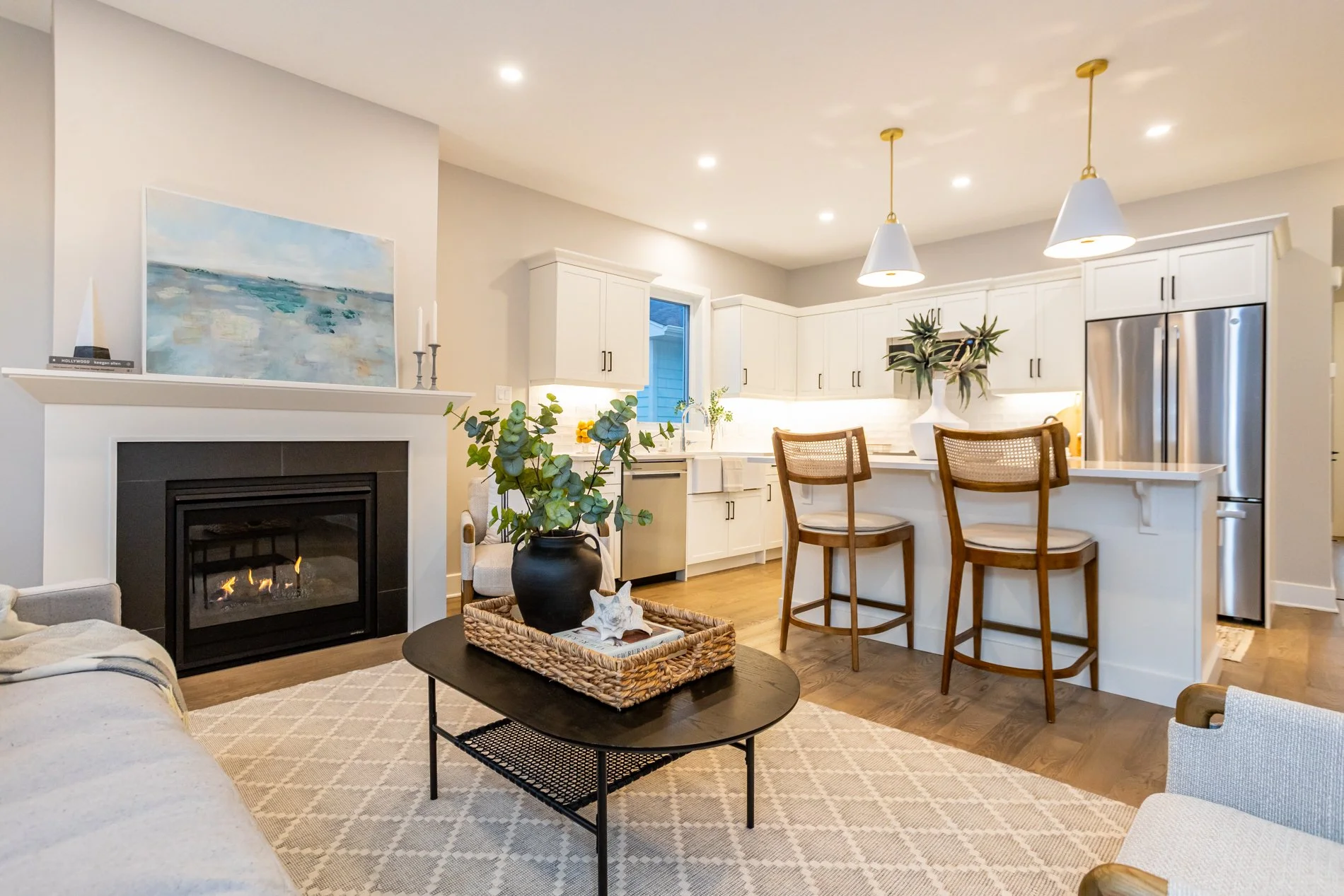 413 Breakwater Blvd-14.jpg