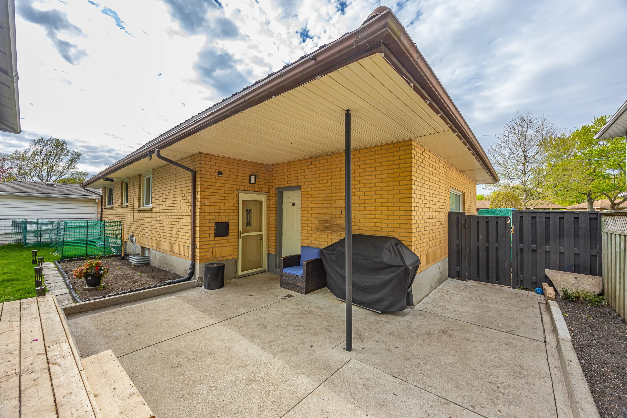 58 Centre Cres-35.jpg