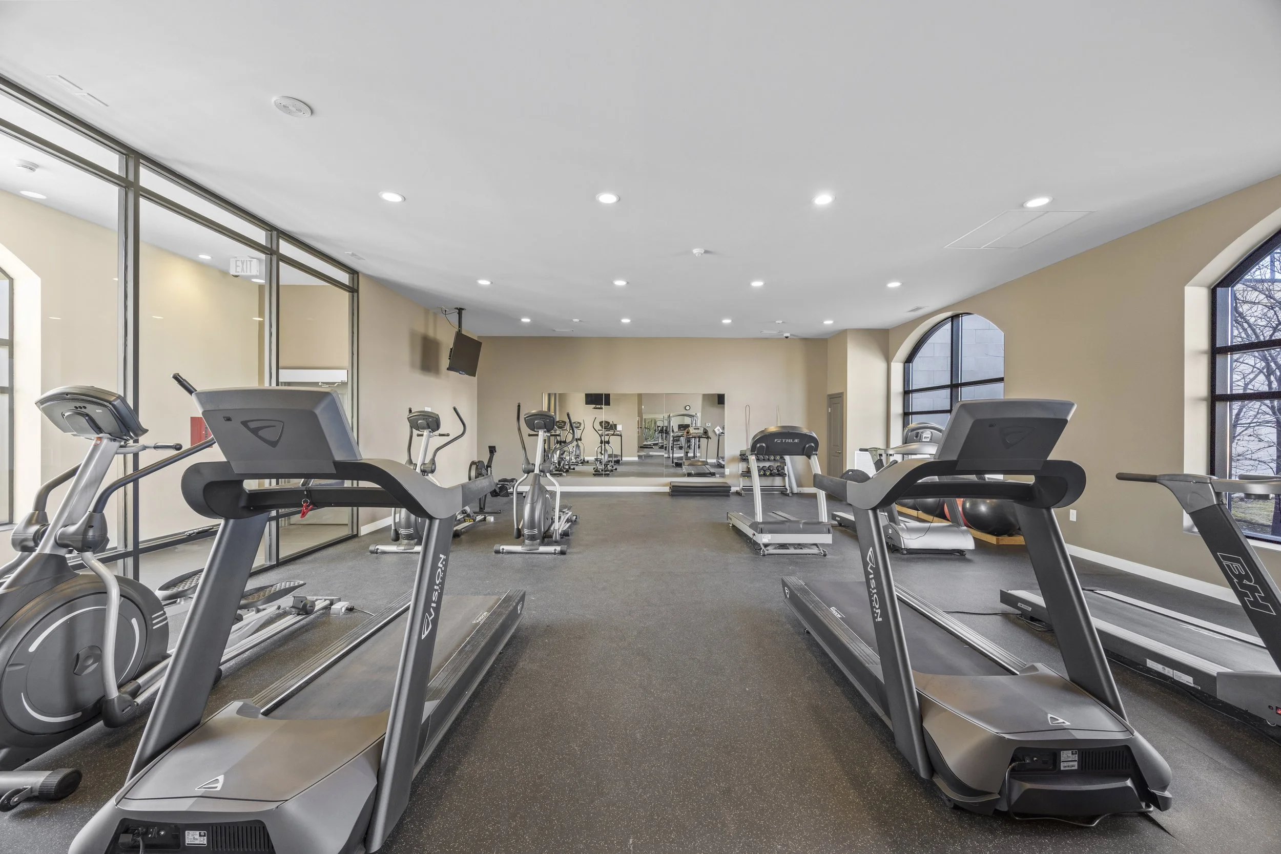 605-240 Village Walk -38.JPG