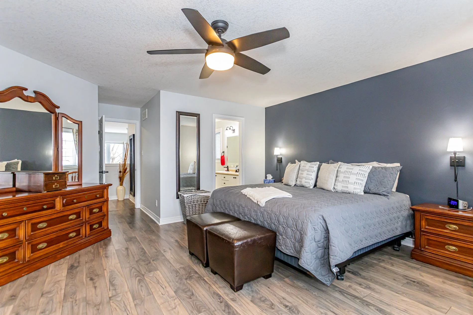 2221 Lilac Ave-19.jpg