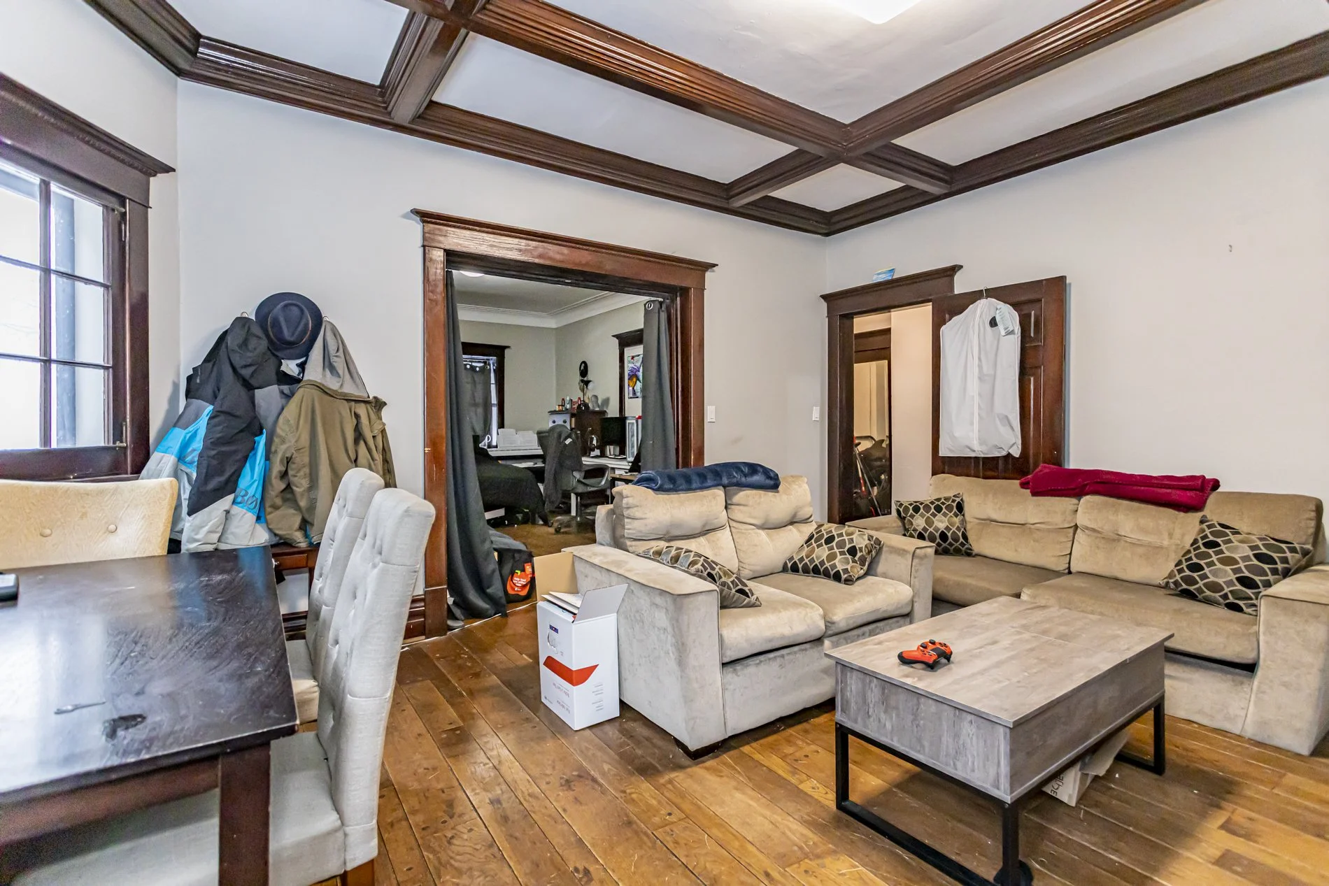 994 Richmond St_04.jpg