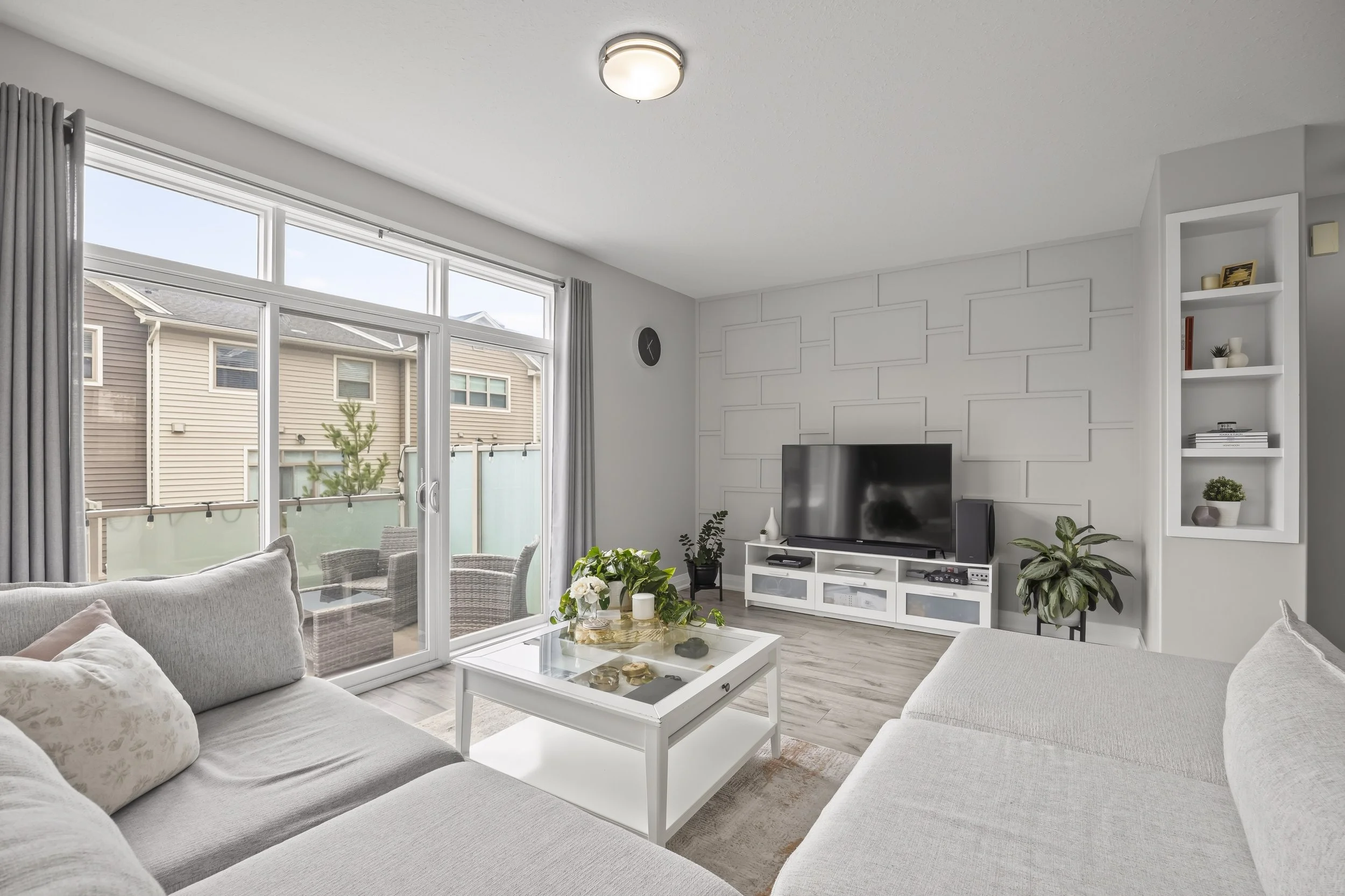 18-3025 Singleton Ave -26.JPG