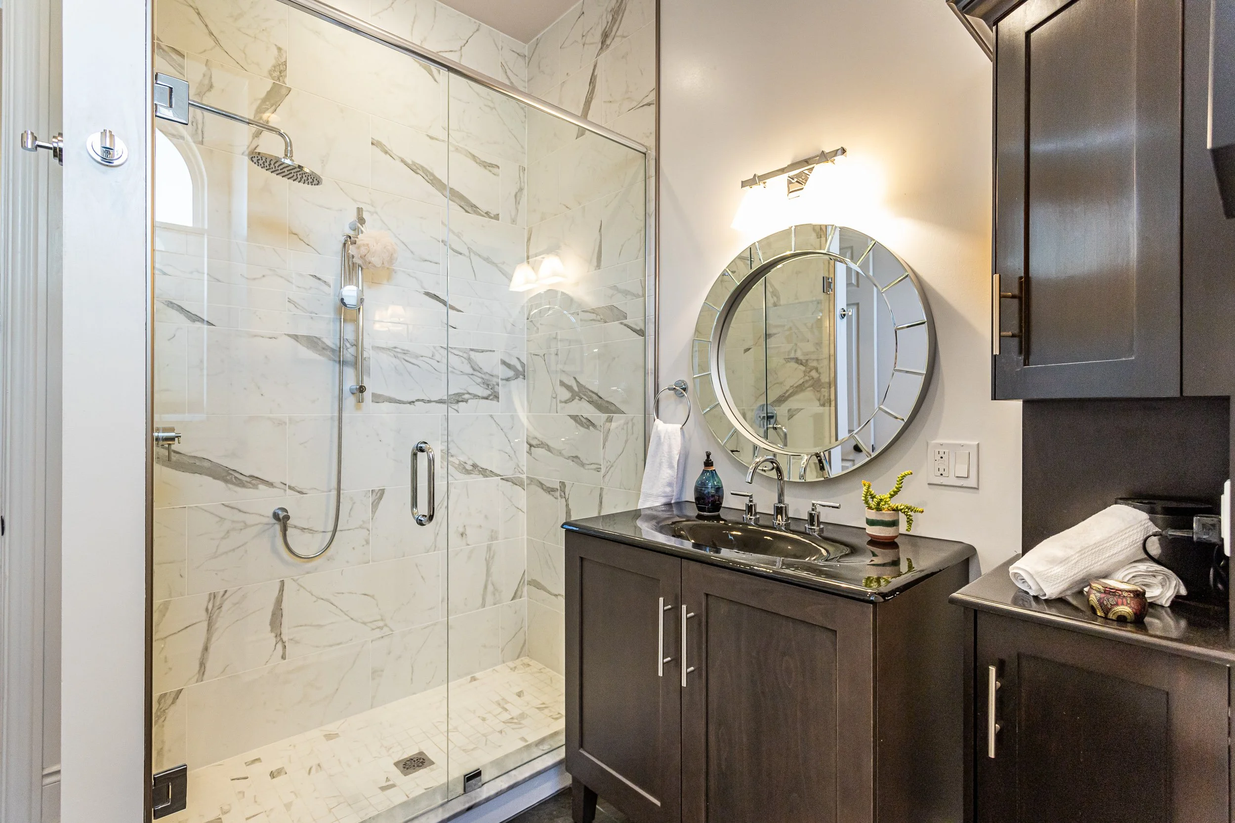 4-80 Barton St-27.jpg