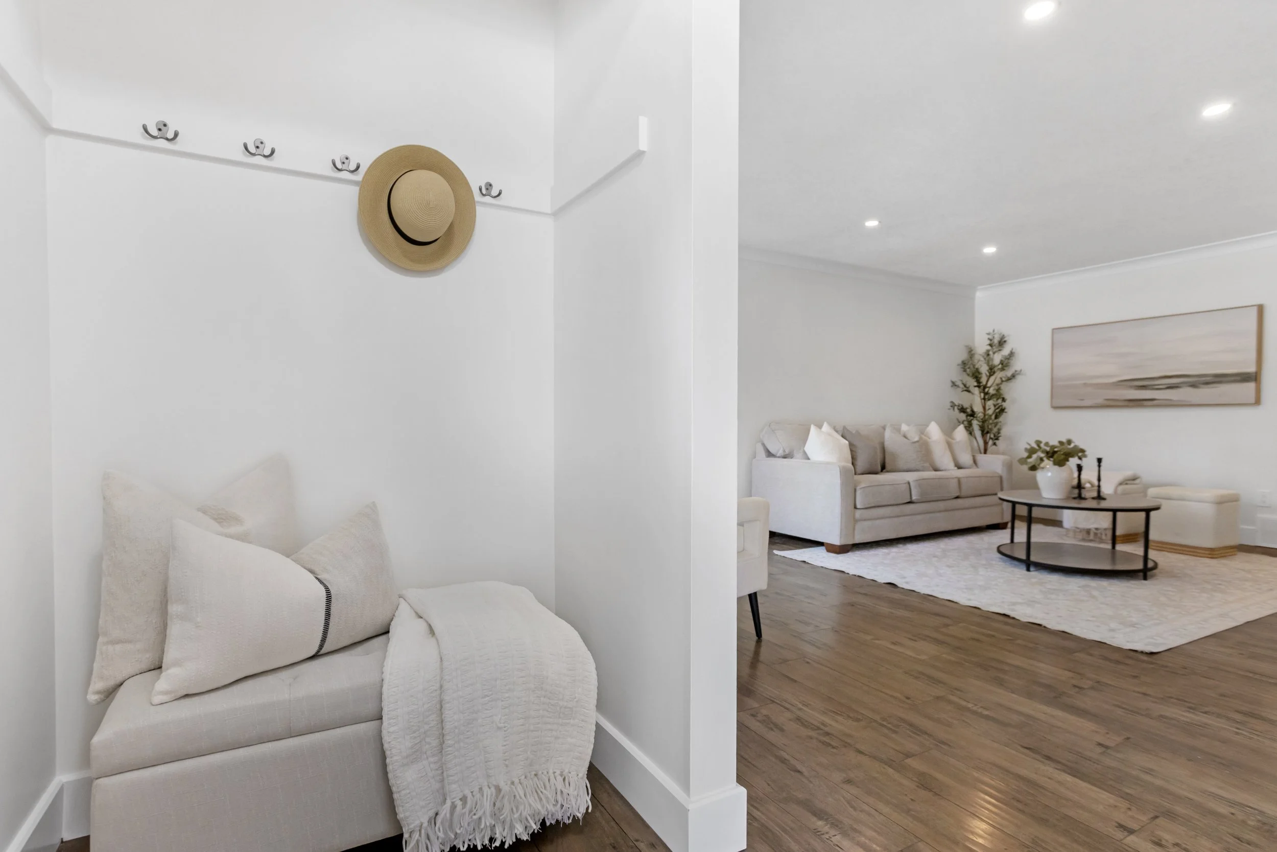 462 Grandview Ave-7.jpg