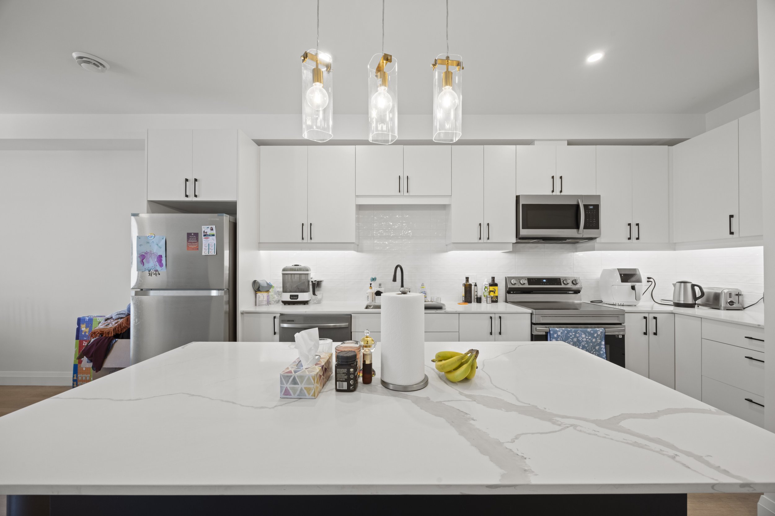 187-3900 Savoy St -08.JPG