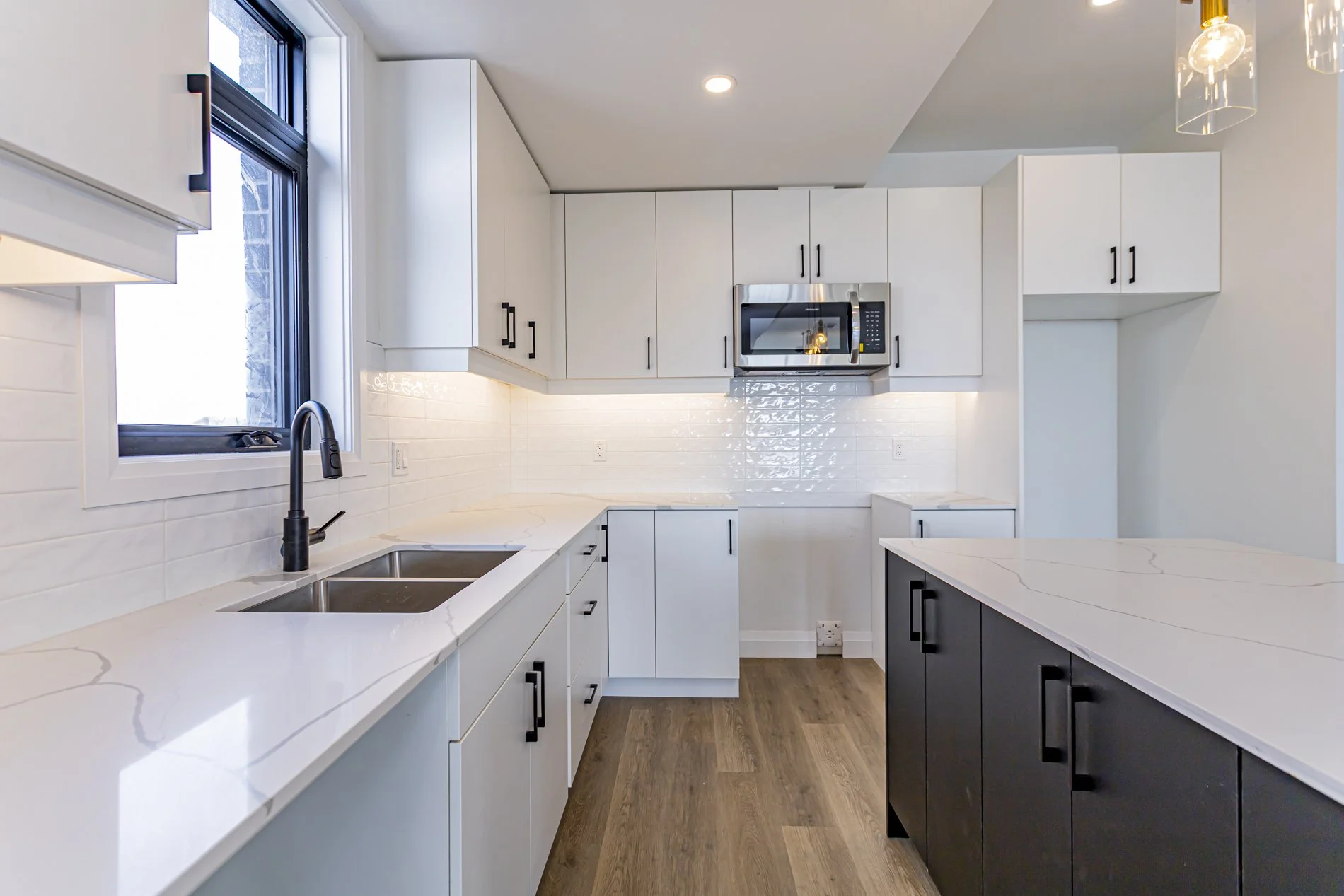 43-3900 Savoy_09.jpg