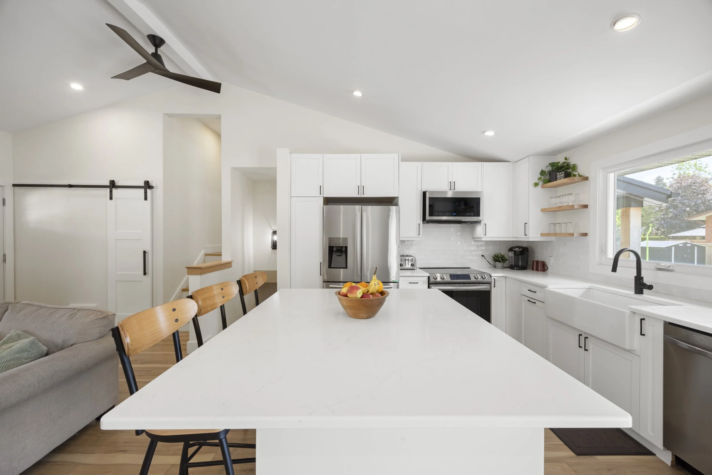 167 Mcleod St -18.JPG