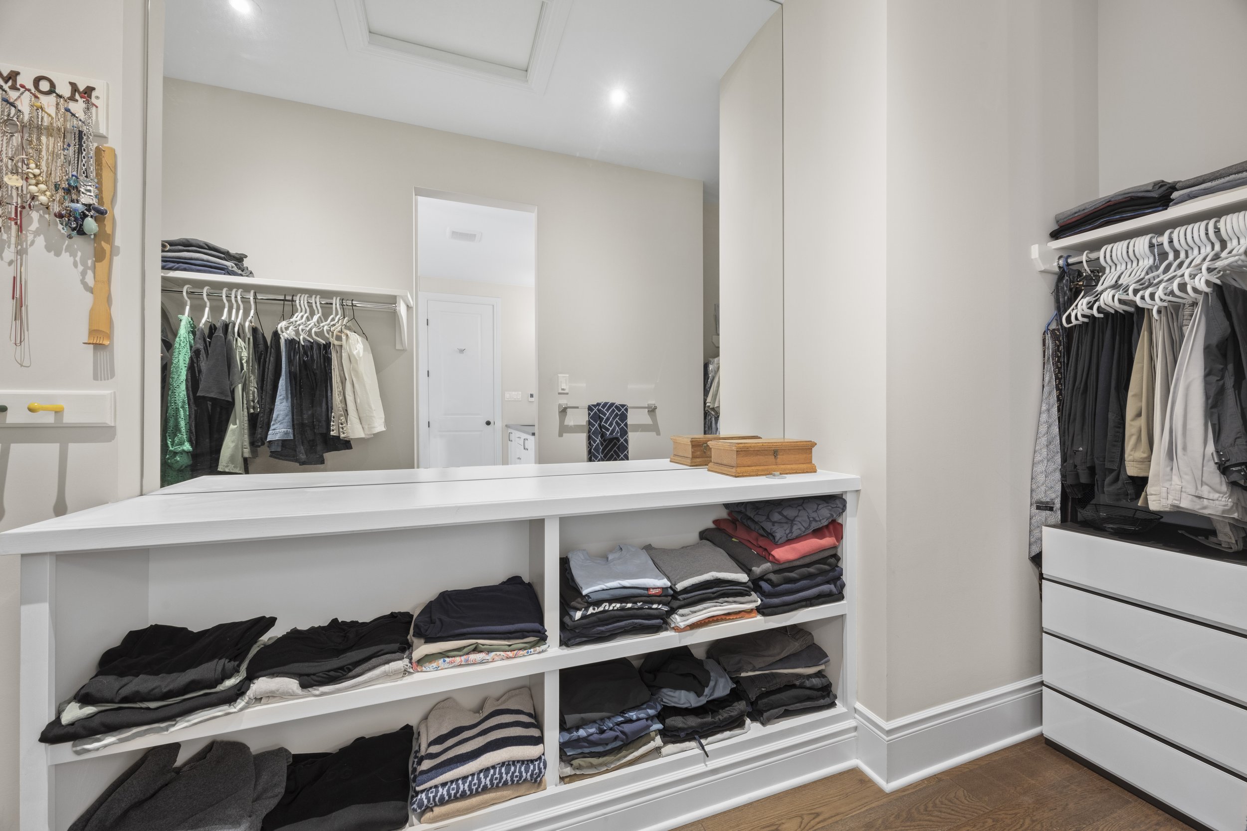 2263 Dauncey Cres -25.JPG