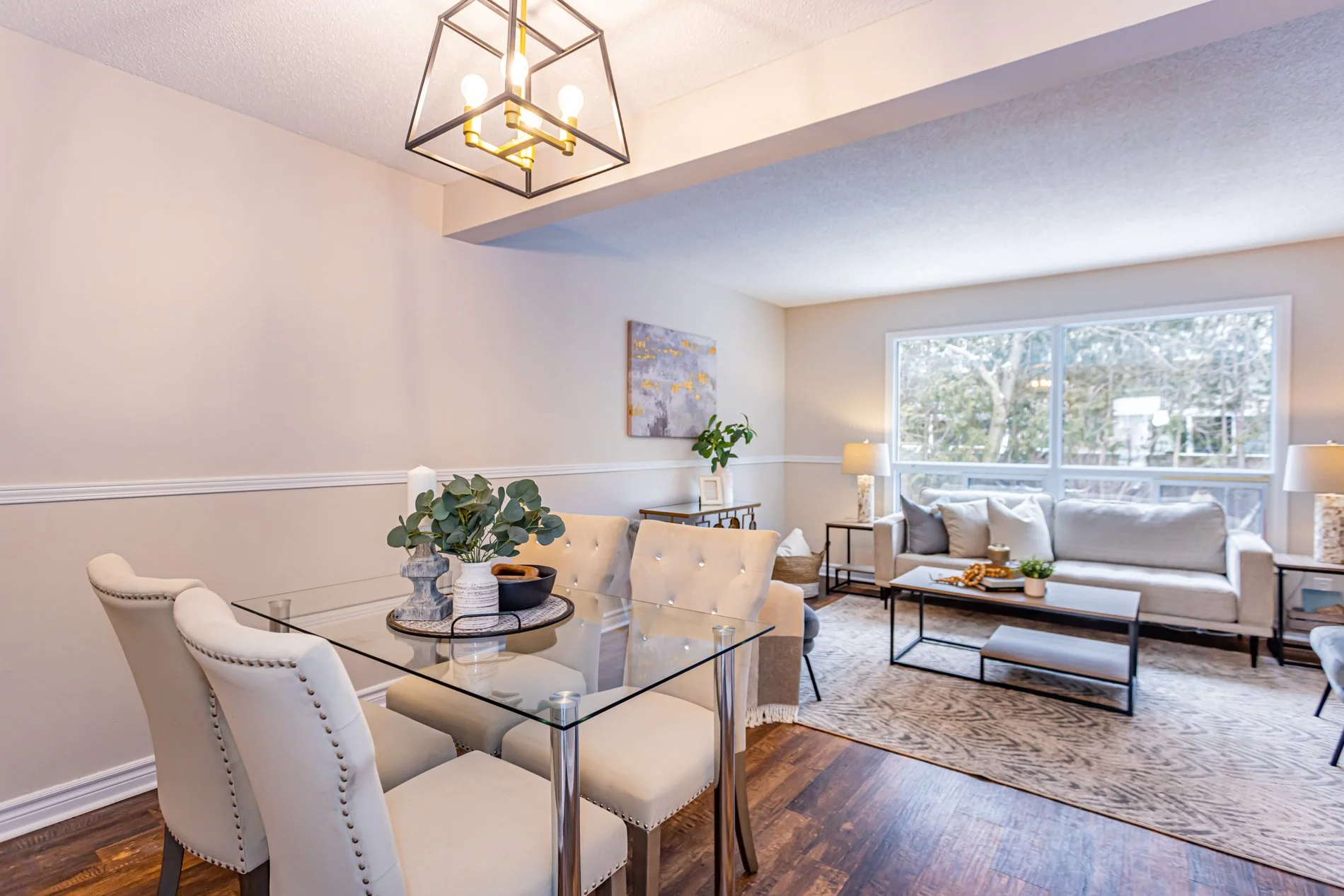 42-355 Sandringham Cres-9.jpg