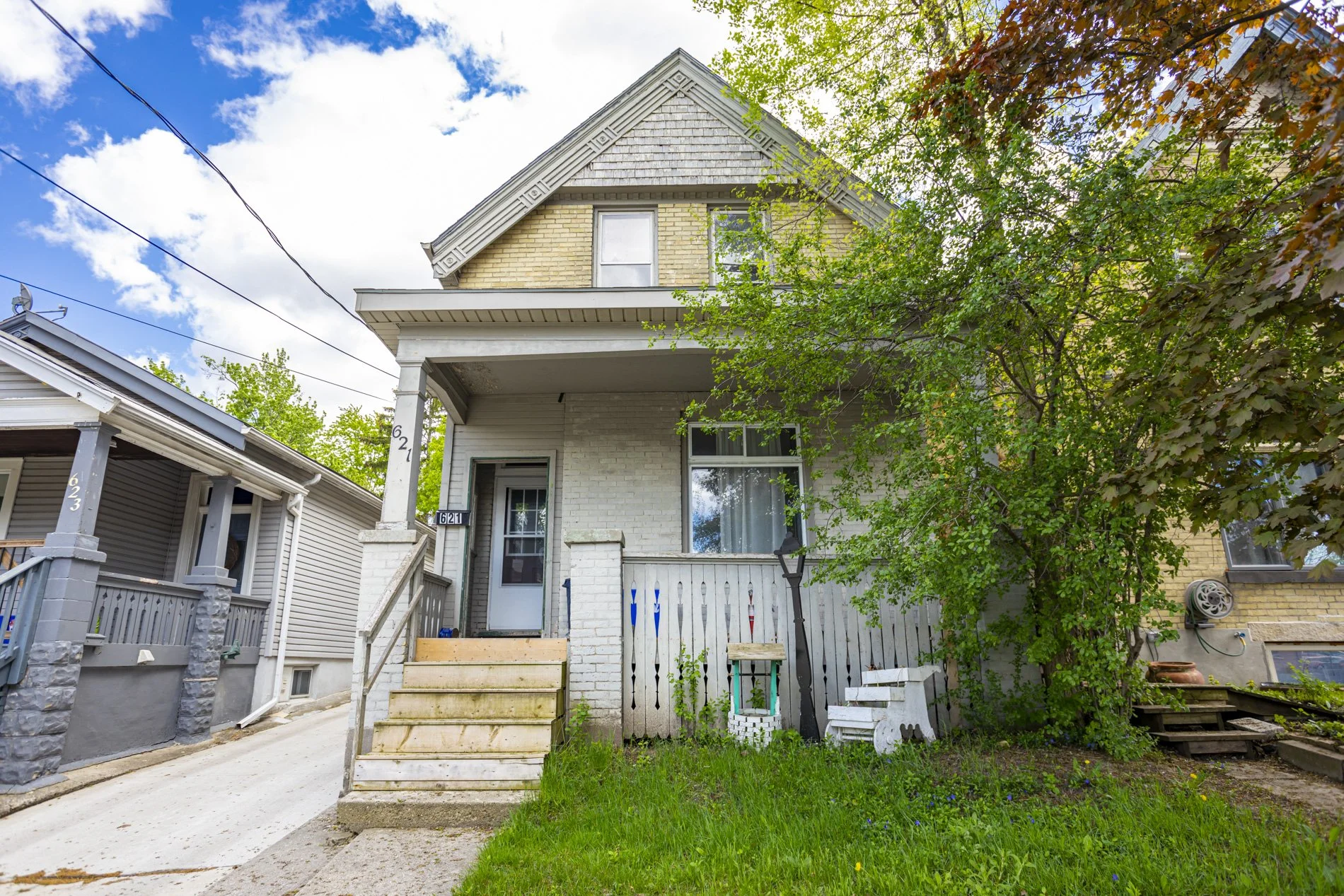 621 Dufferin Ave_02.JPG